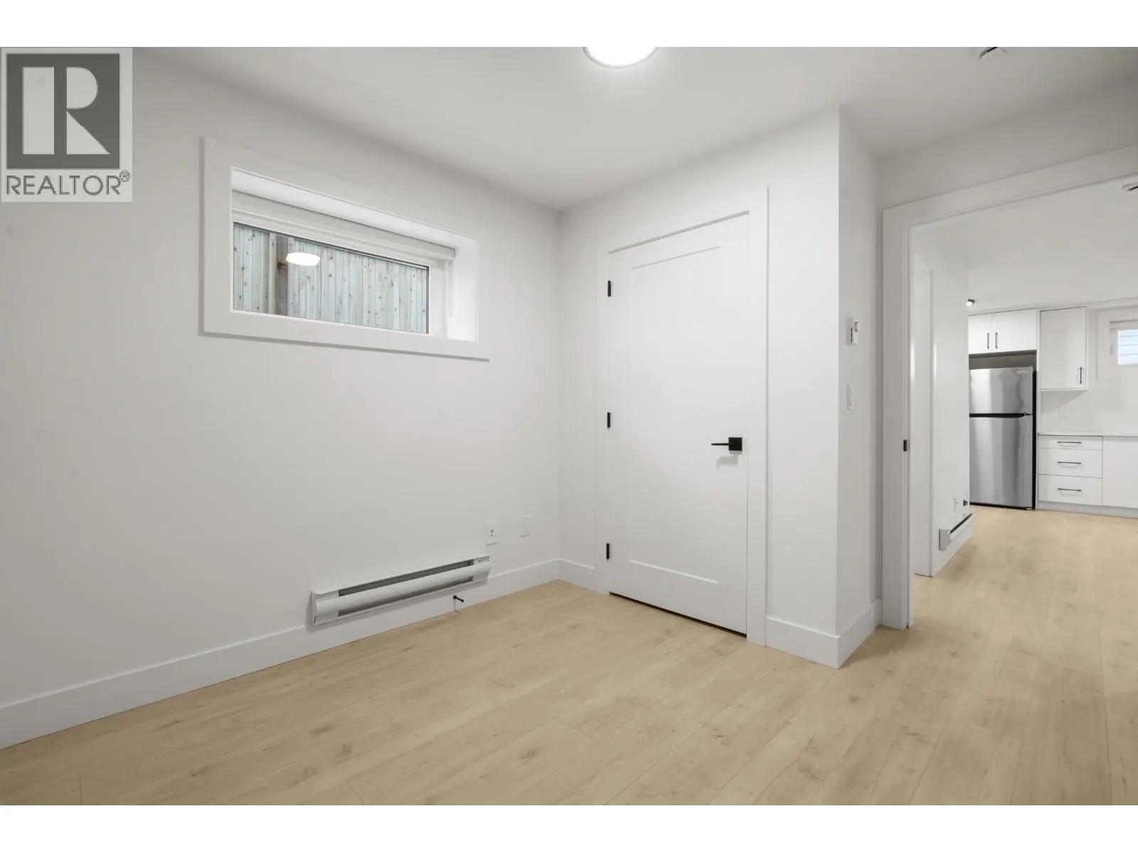 3218 W 39TH
