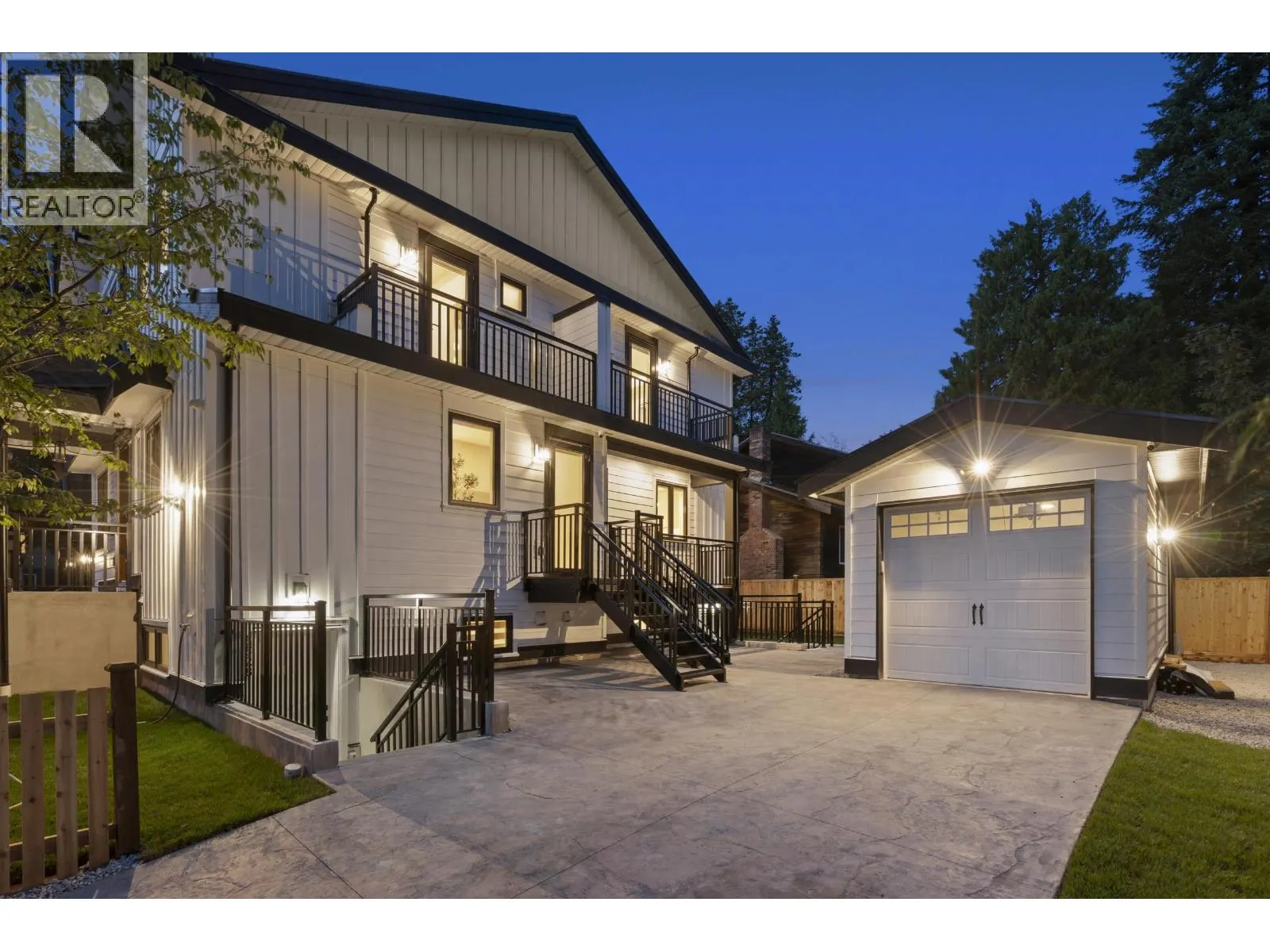 3218 W 39TH