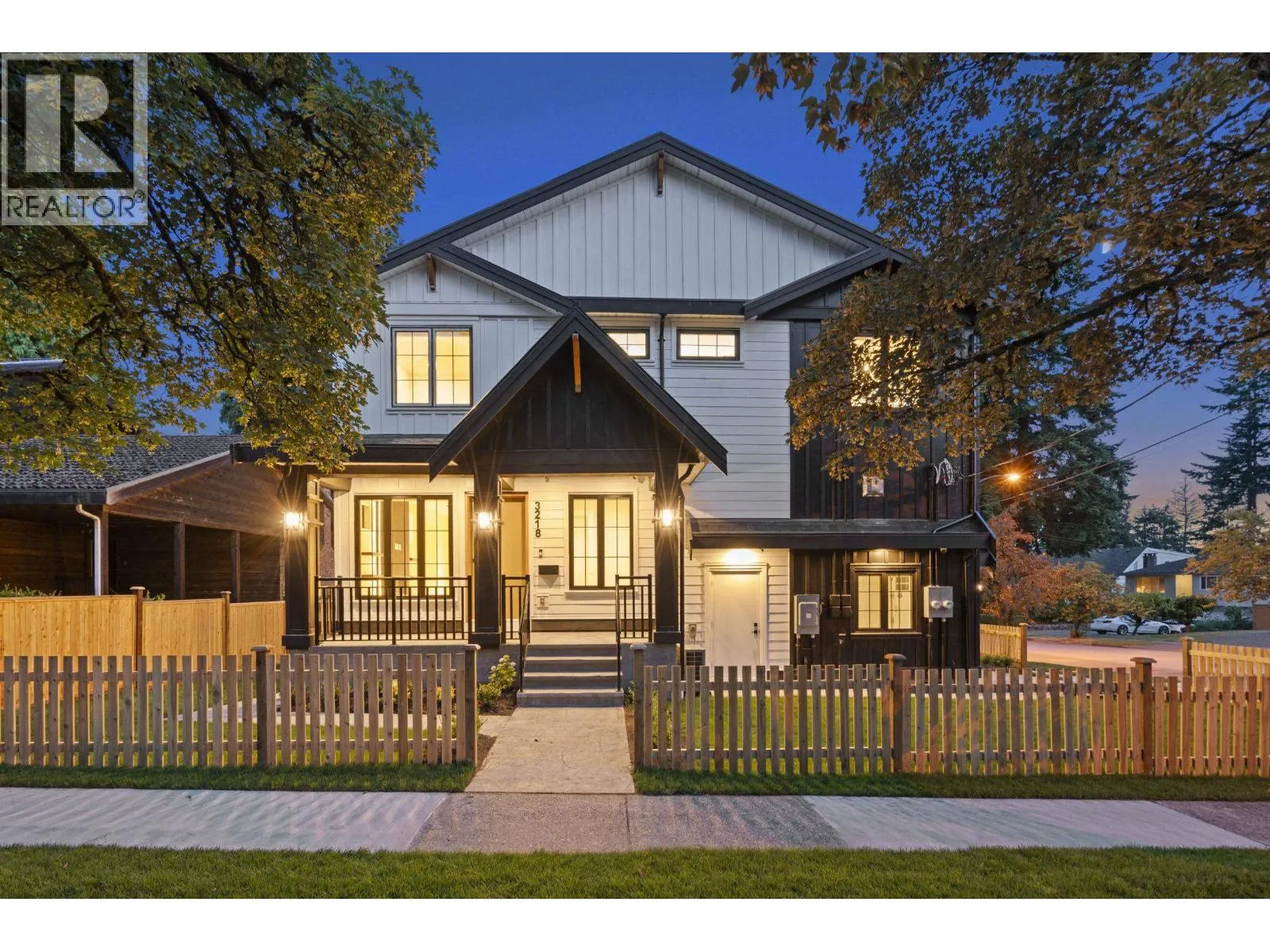 3218 W 39TH