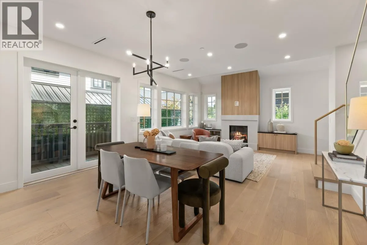 231 W 15TH AVENUE