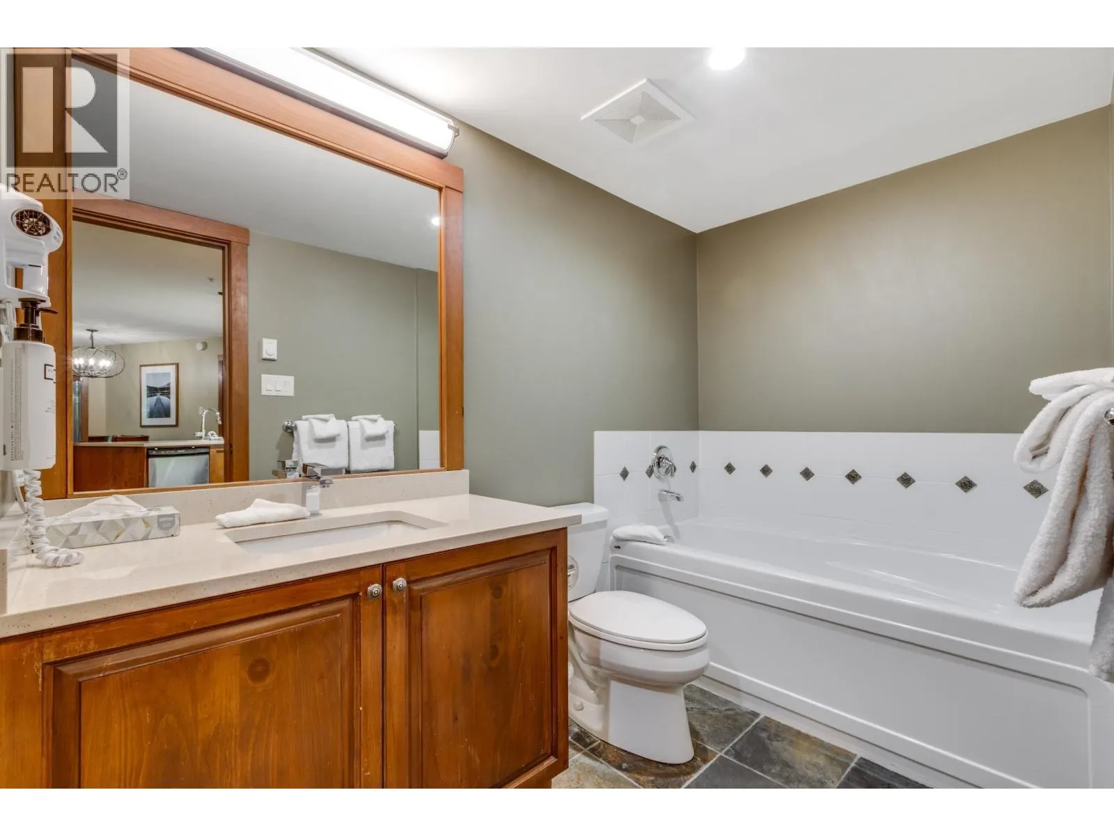 206 G2 4653 BLACKCOMB WAY
