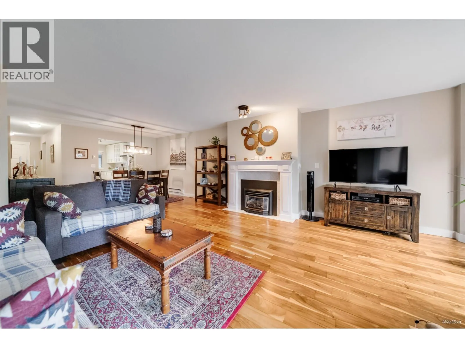 C207 4831 53 STREET