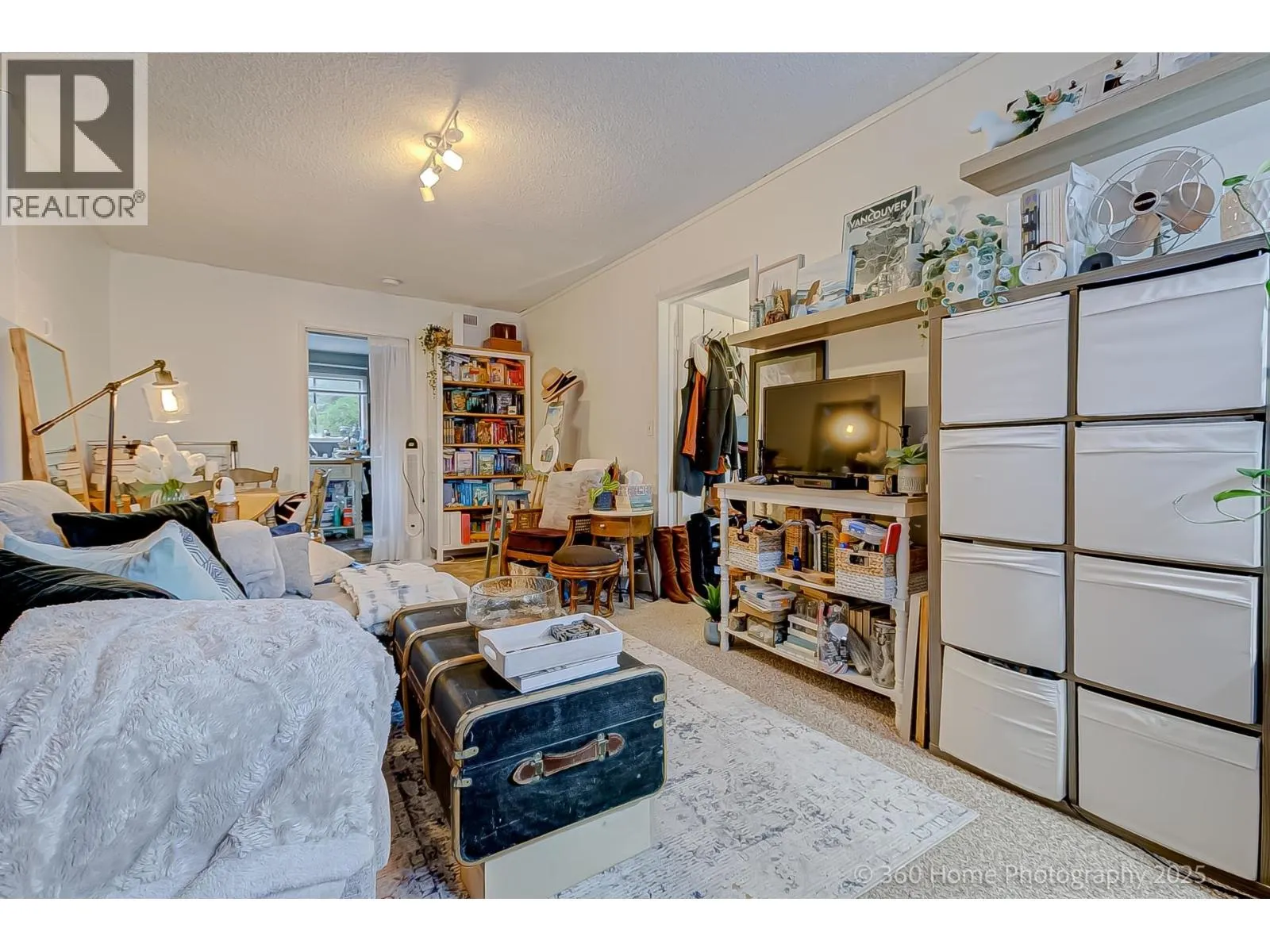 4529 SAVOY STREET