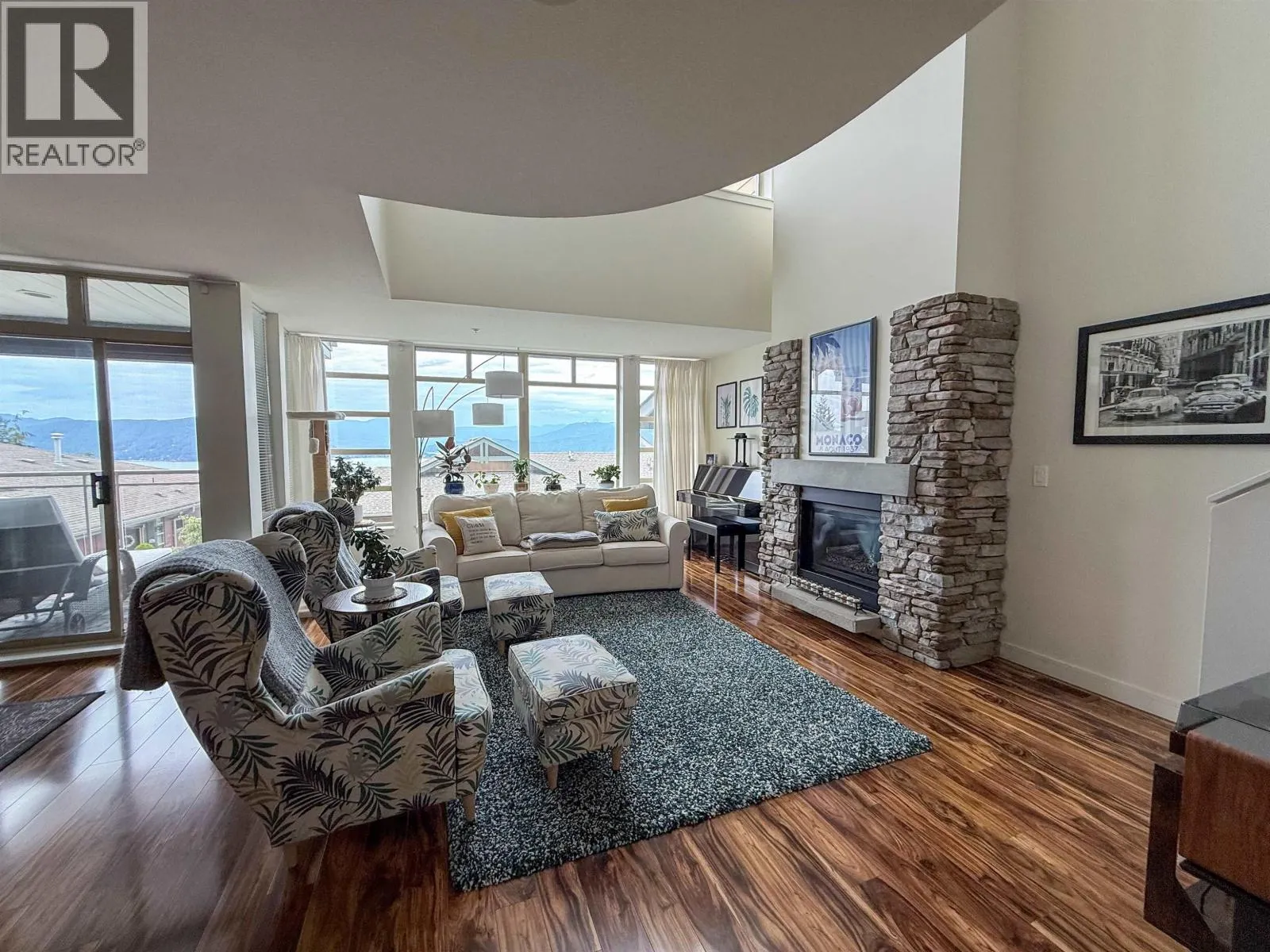 8676 SEASCAPE DRIVE