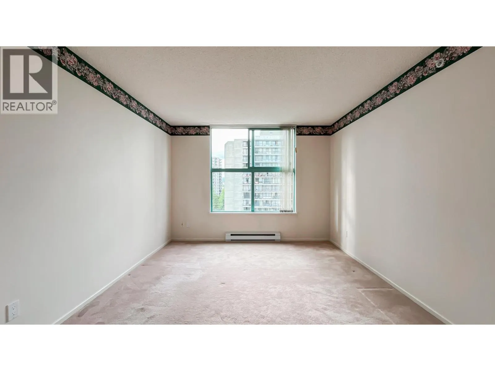 702 728 PRINCESS STREET
