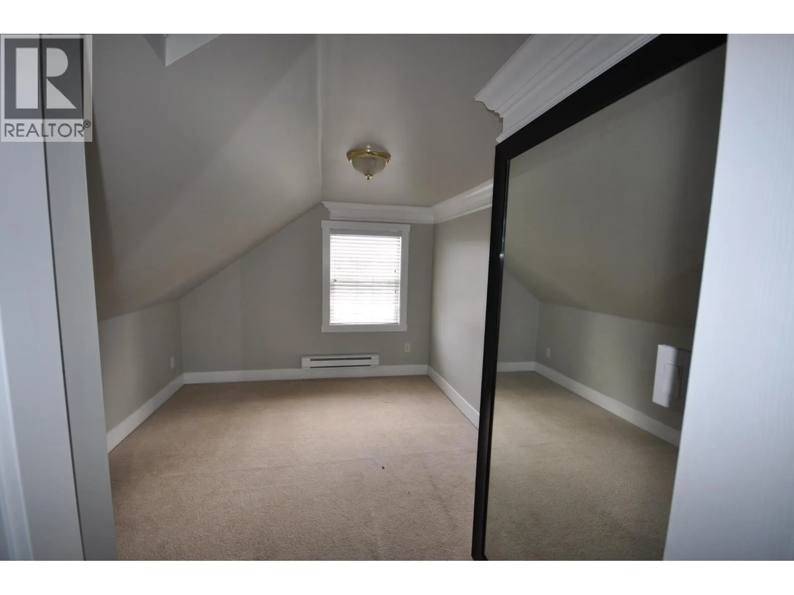 7505 KINGSWAY