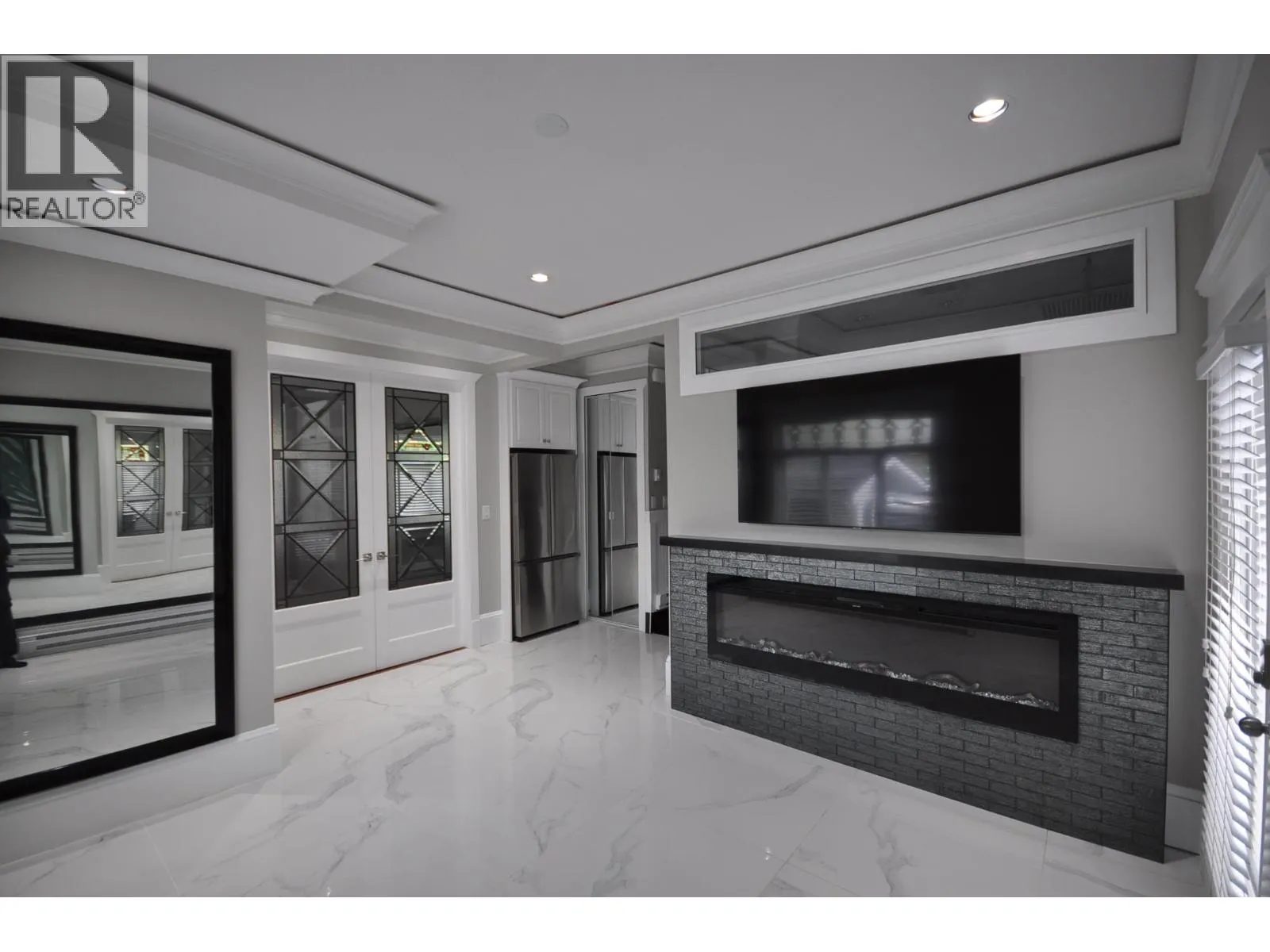 7505 KINGSWAY
