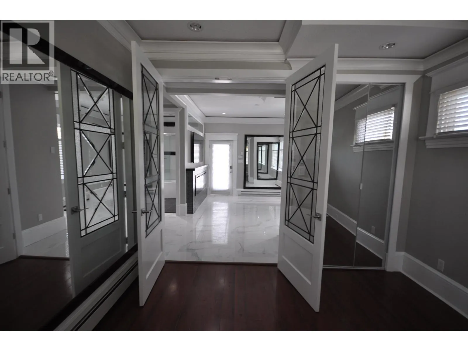 7505 KINGSWAY