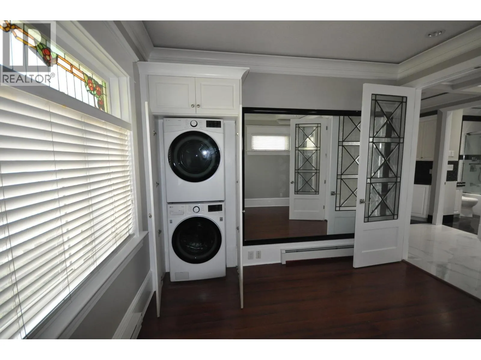 7505 KINGSWAY