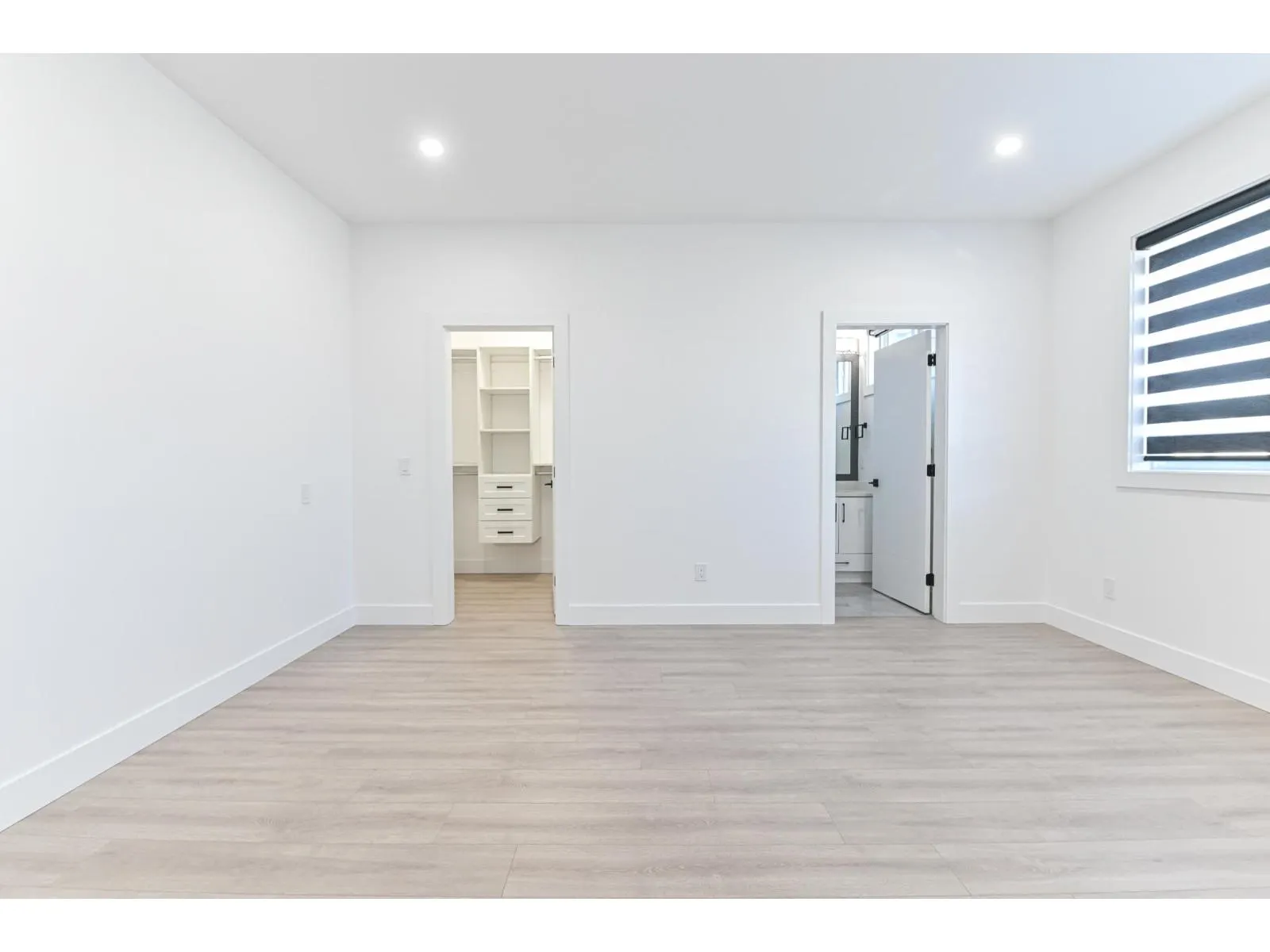 2540 TERMINAL COURT