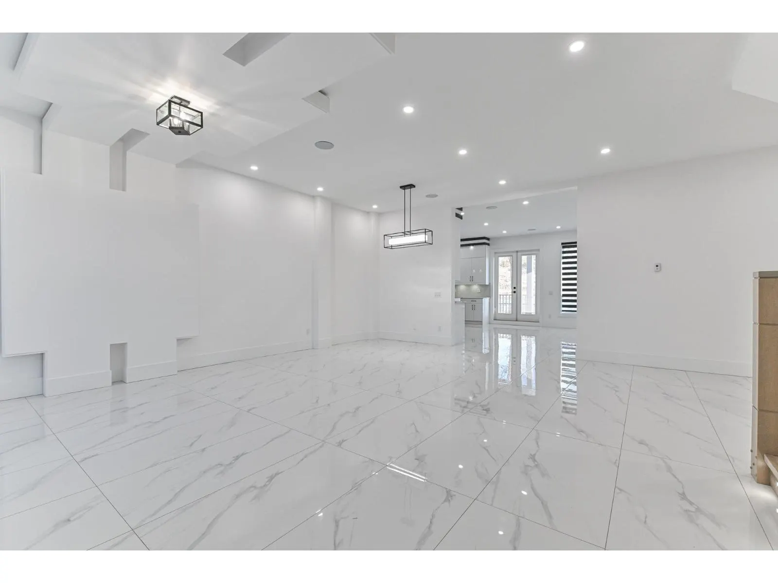 2540 TERMINAL COURT