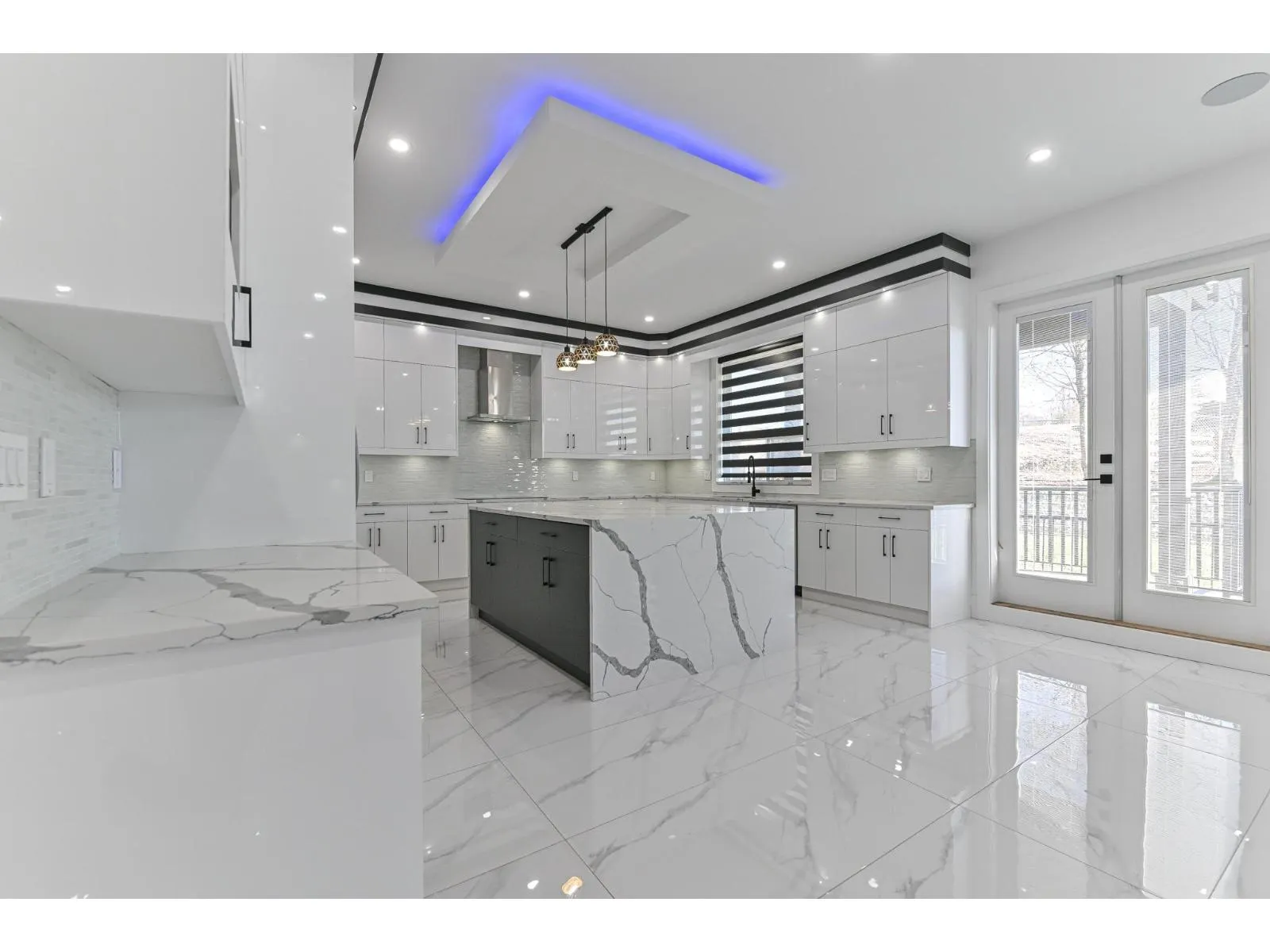 2540 TERMINAL COURT