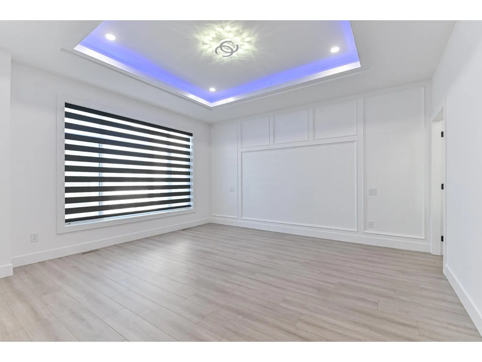 2540 TERMINAL COURT