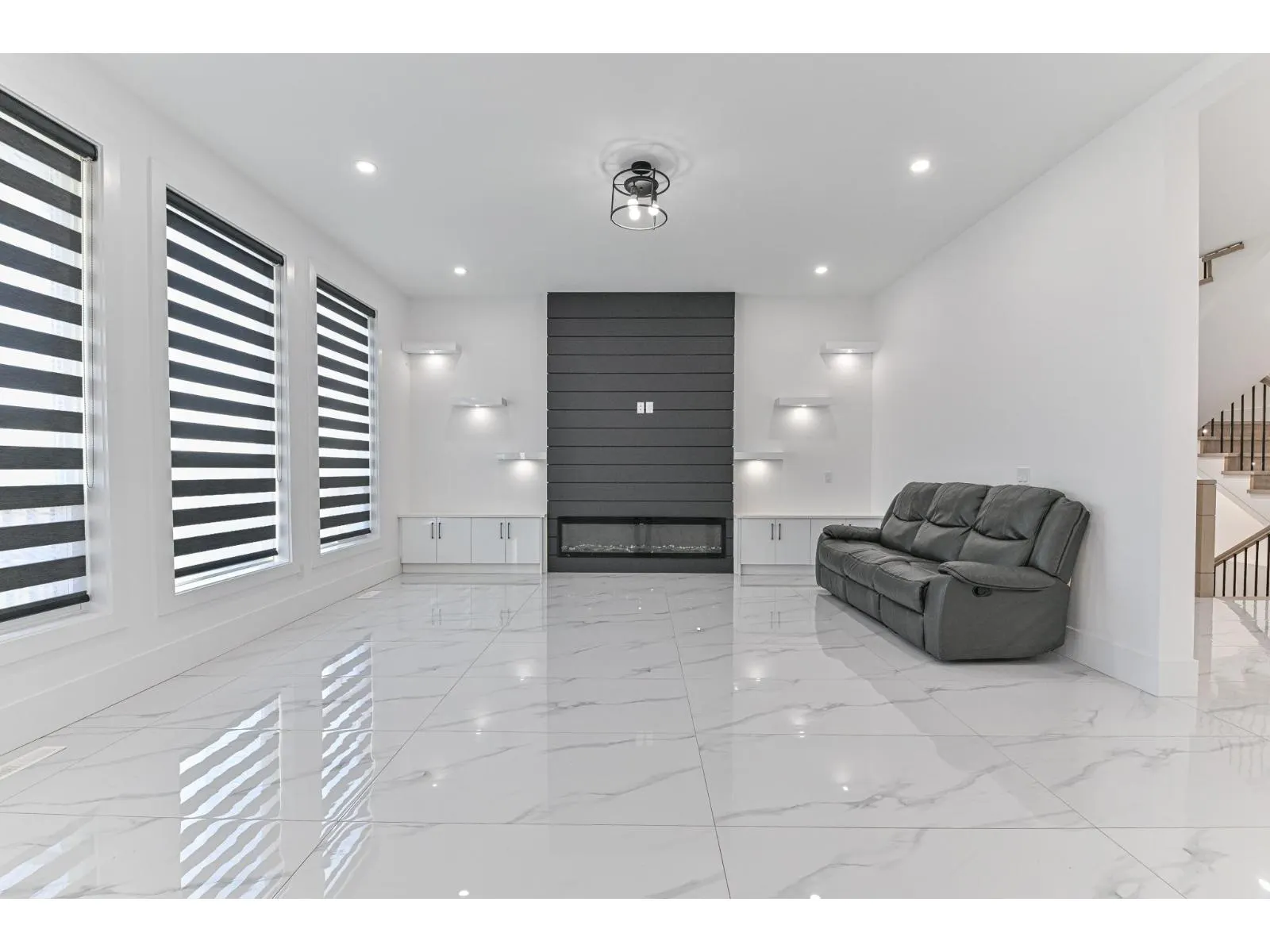 2540 TERMINAL COURT