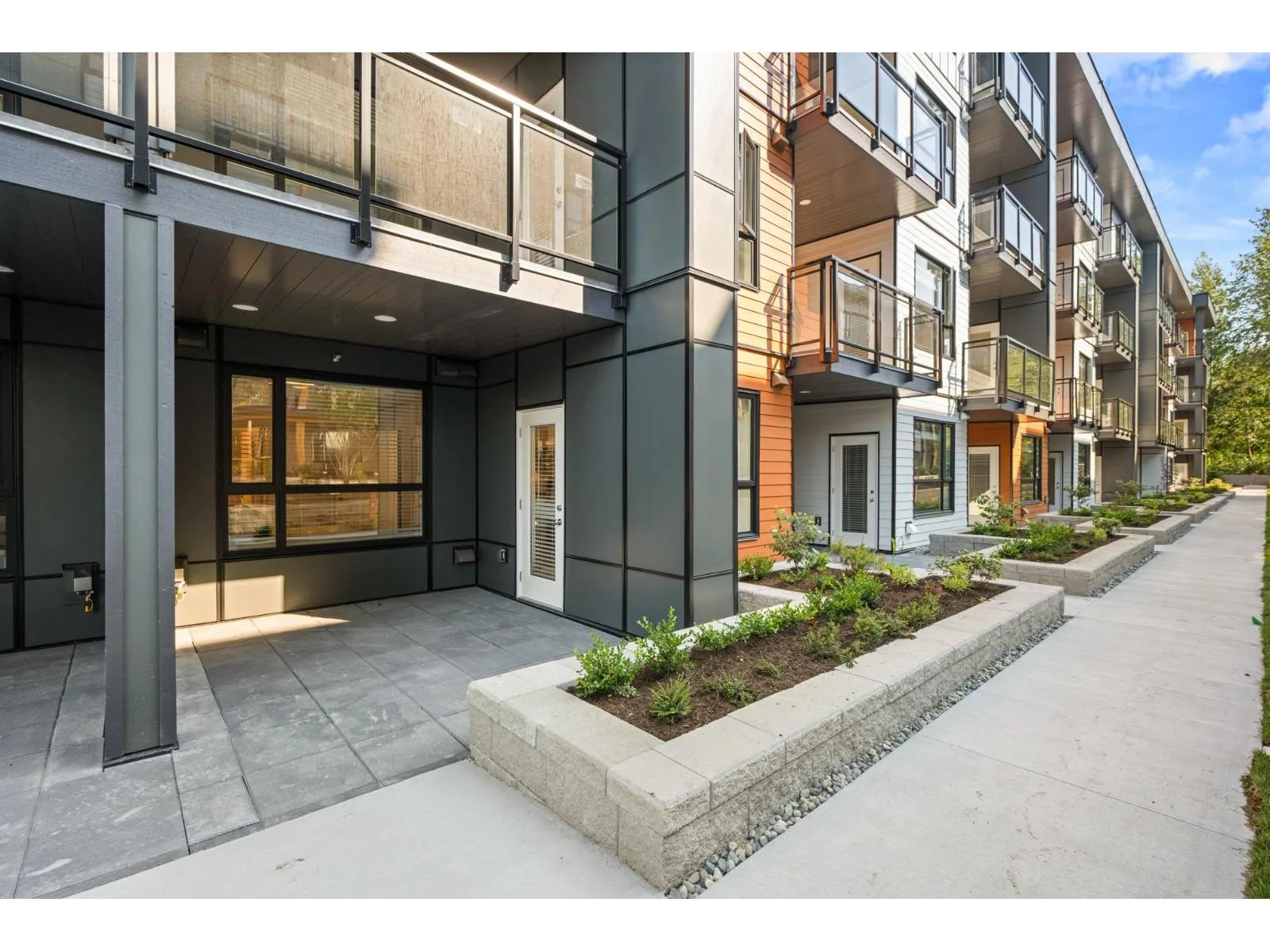 112 20932 83 AVENUE