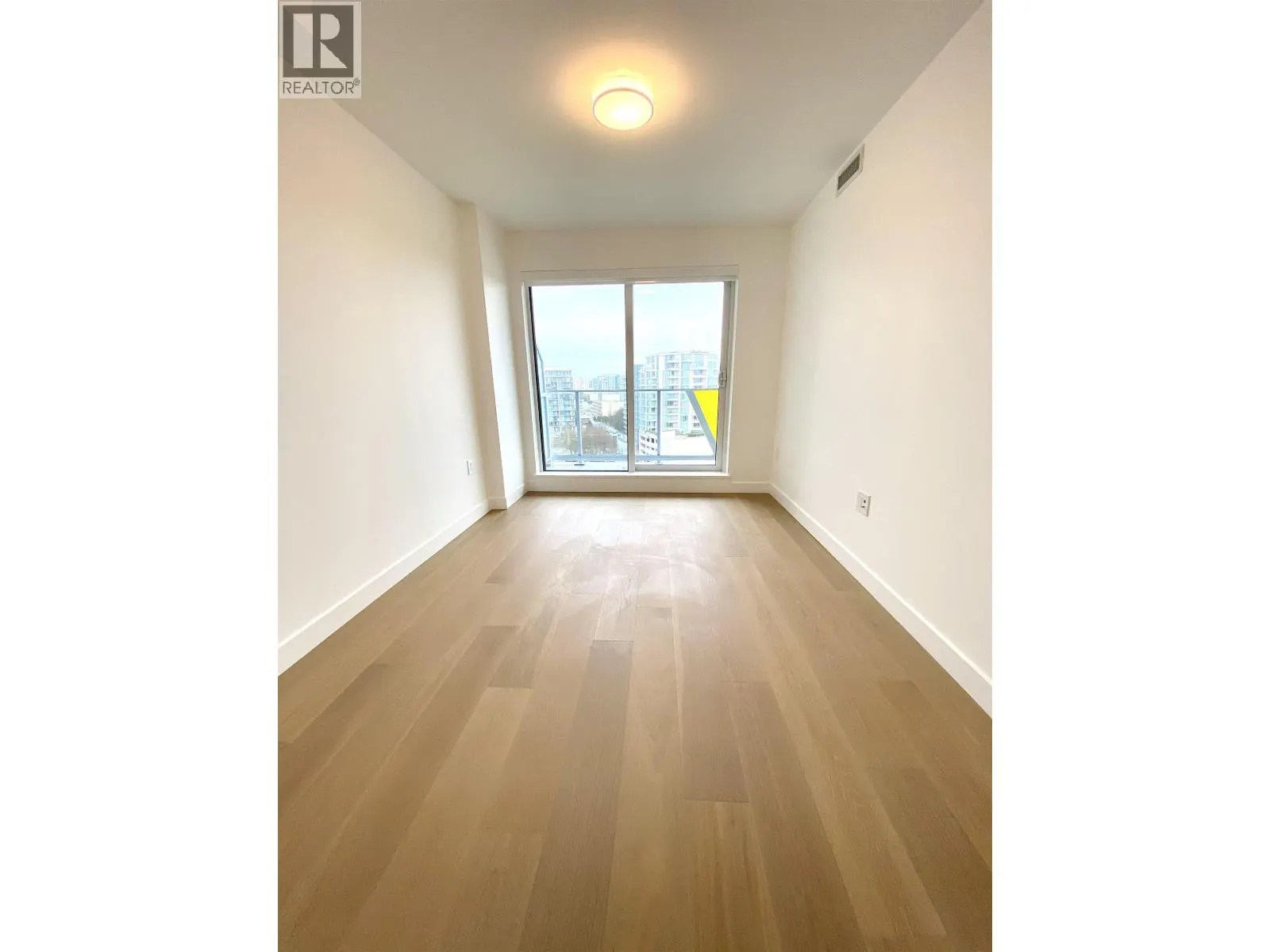 1601 5788 GILBERT ROAD
