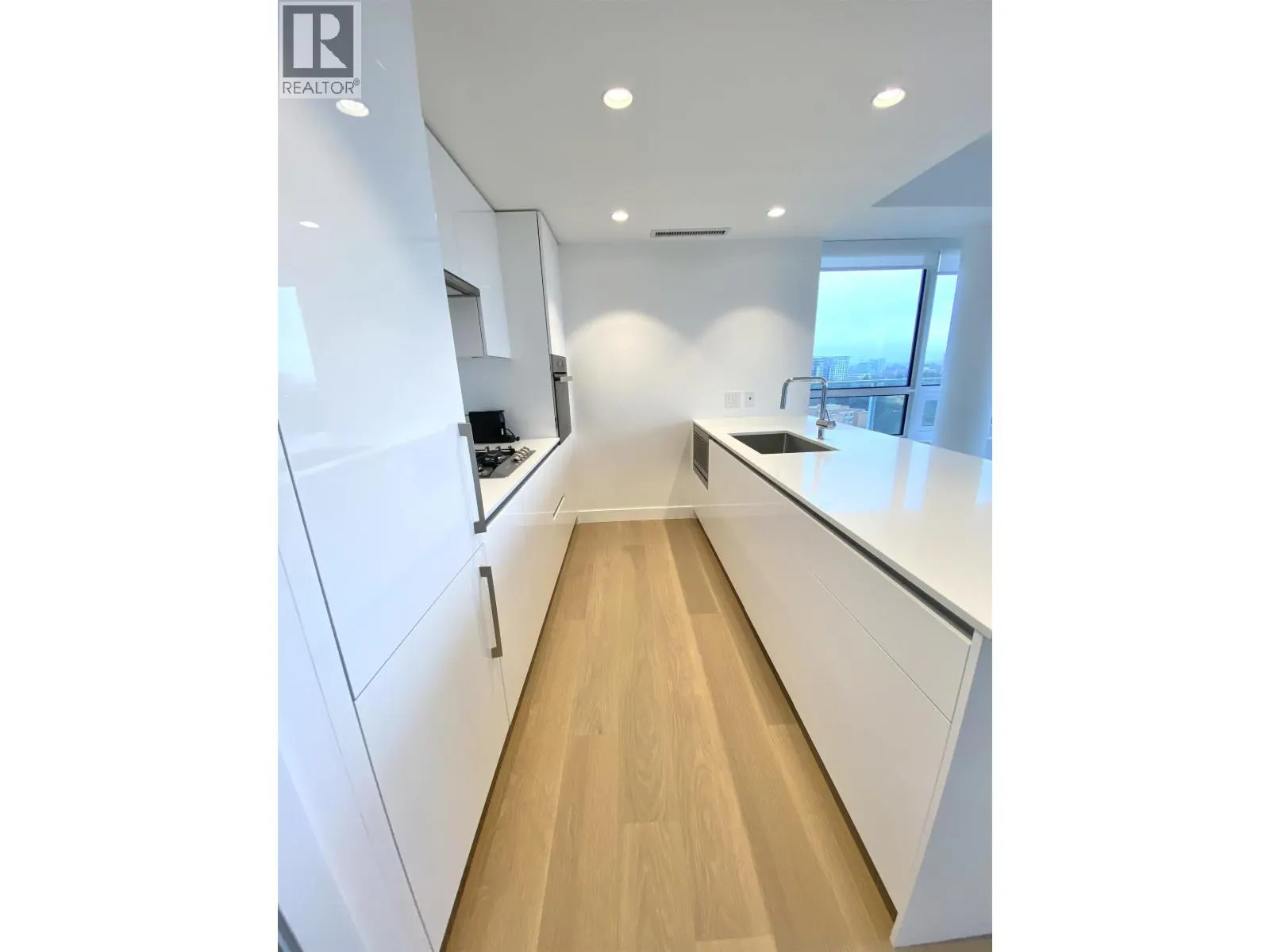 1601 5788 GILBERT ROAD