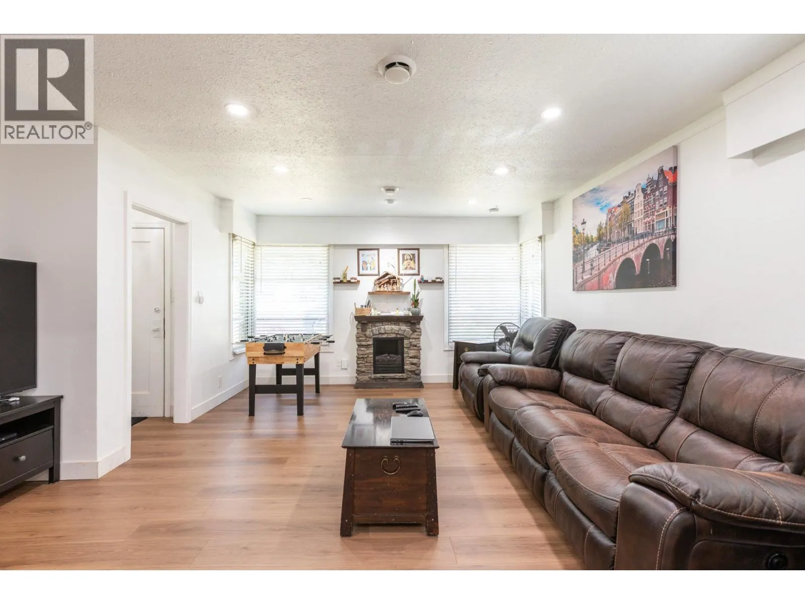 20514 WESTFIELD AVENUE