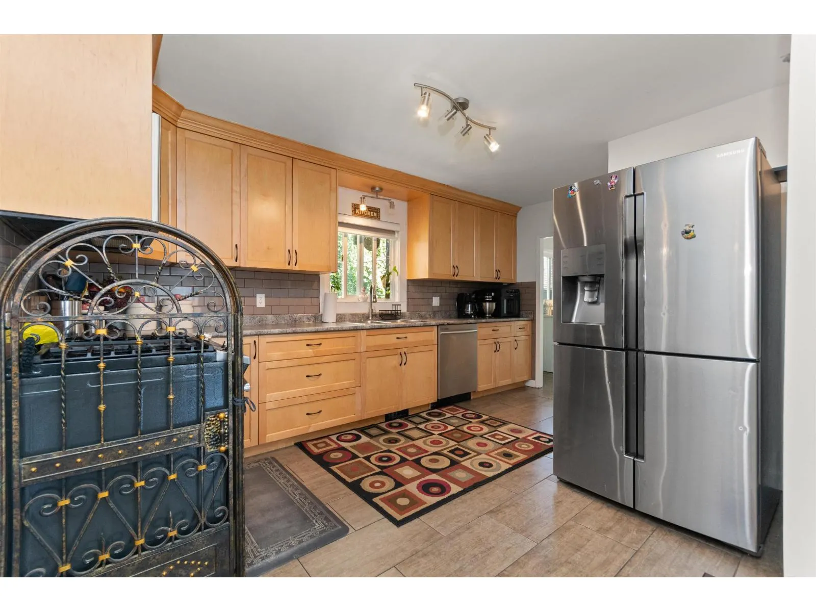 8550 NORMAN CRESCENT|Chilliwack Proper South