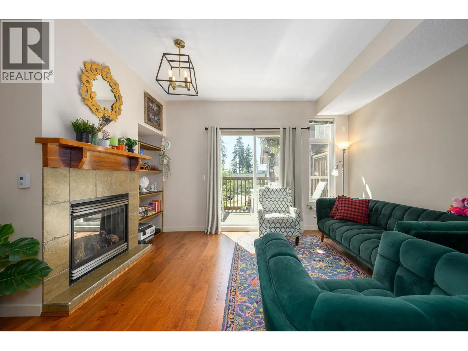 29 2000 PANORAMA DRIVE