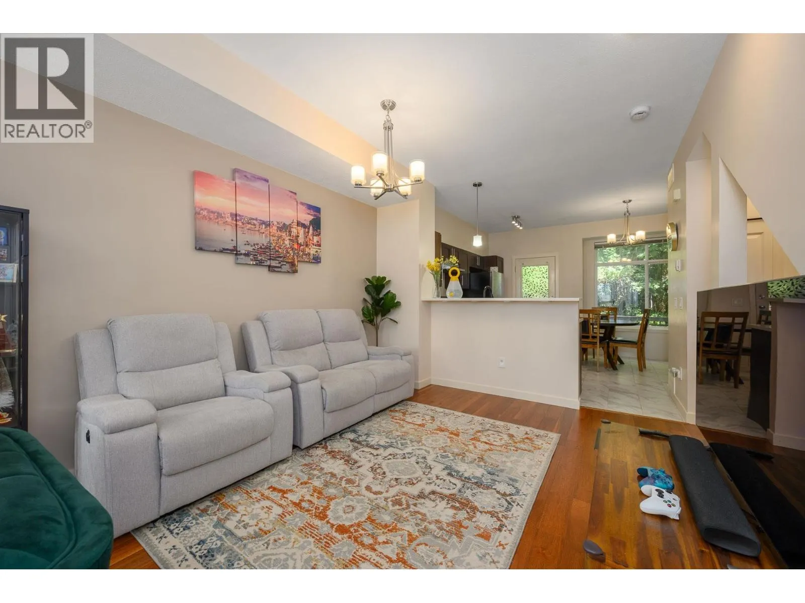 29 2000 PANORAMA DRIVE