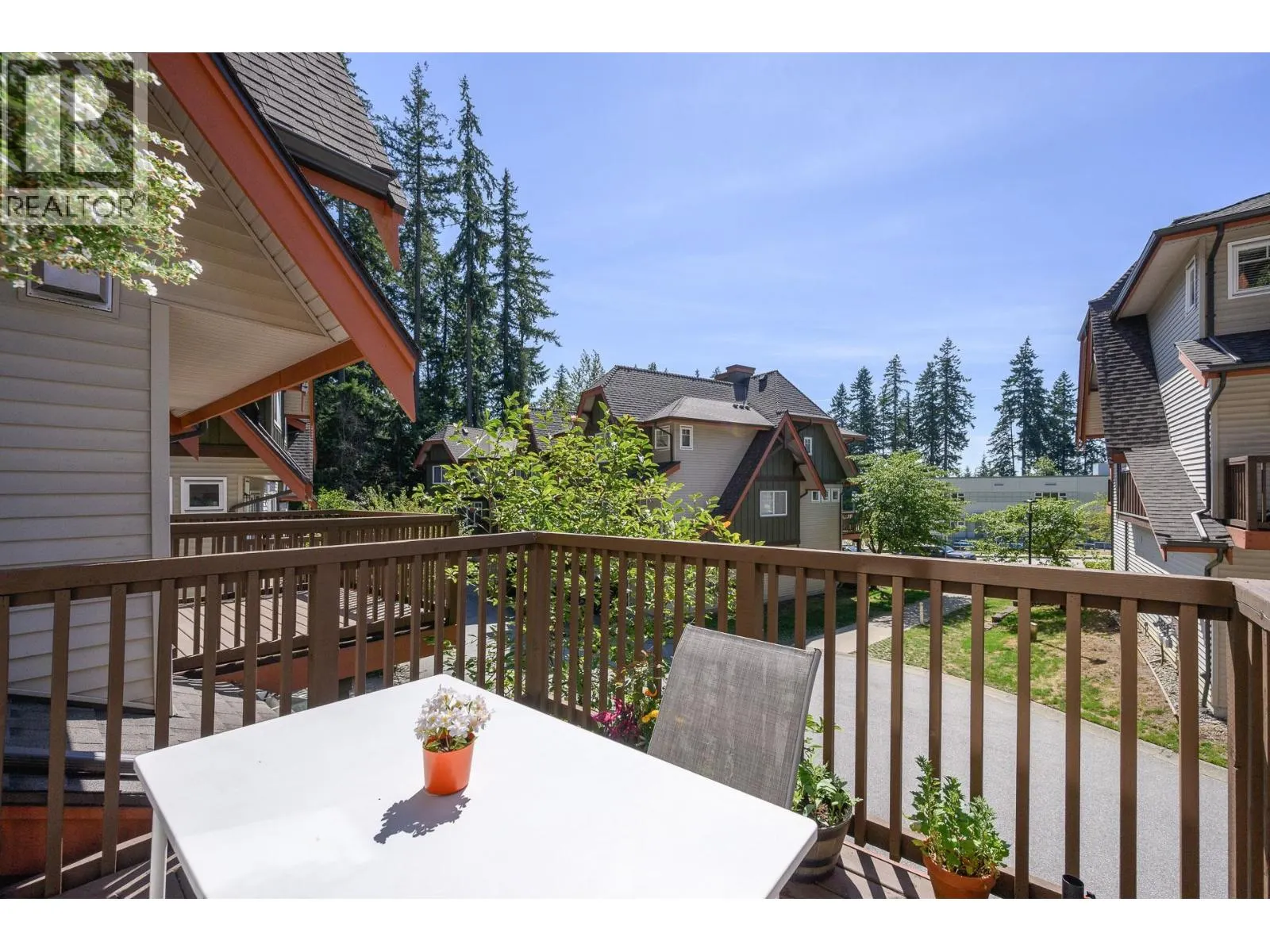 29 2000 PANORAMA DRIVE