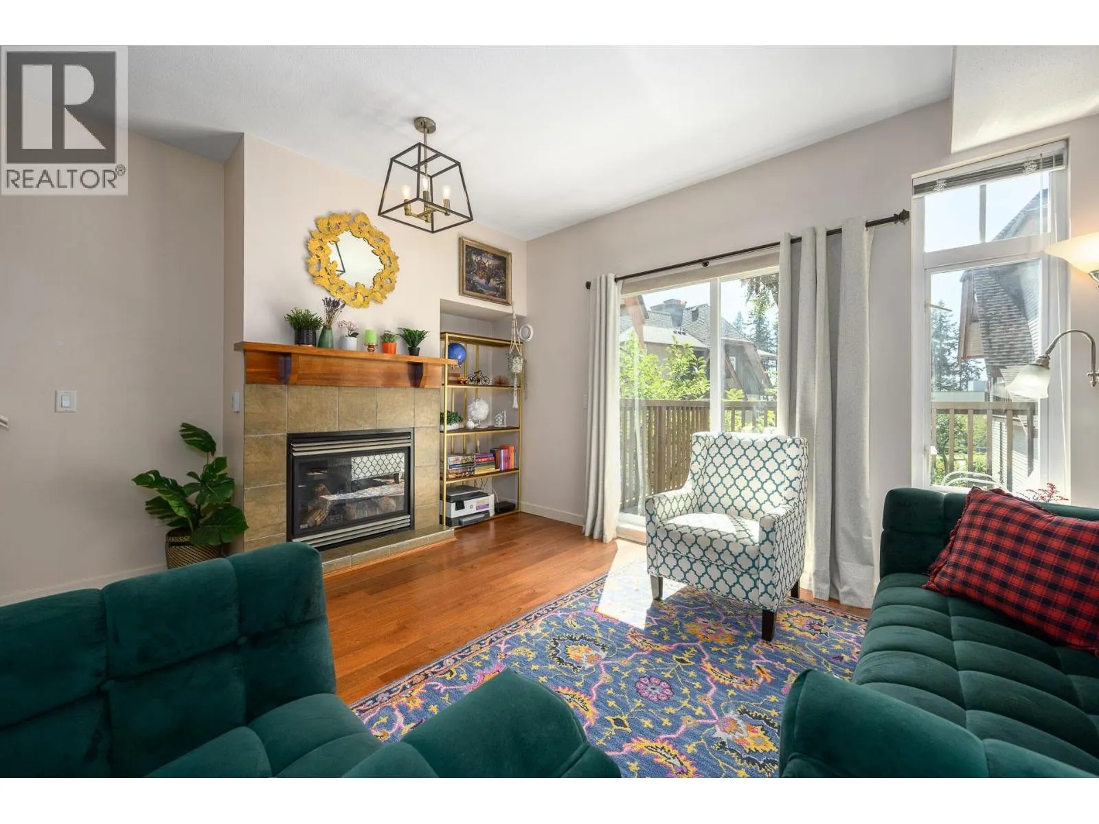 29 2000 PANORAMA DRIVE