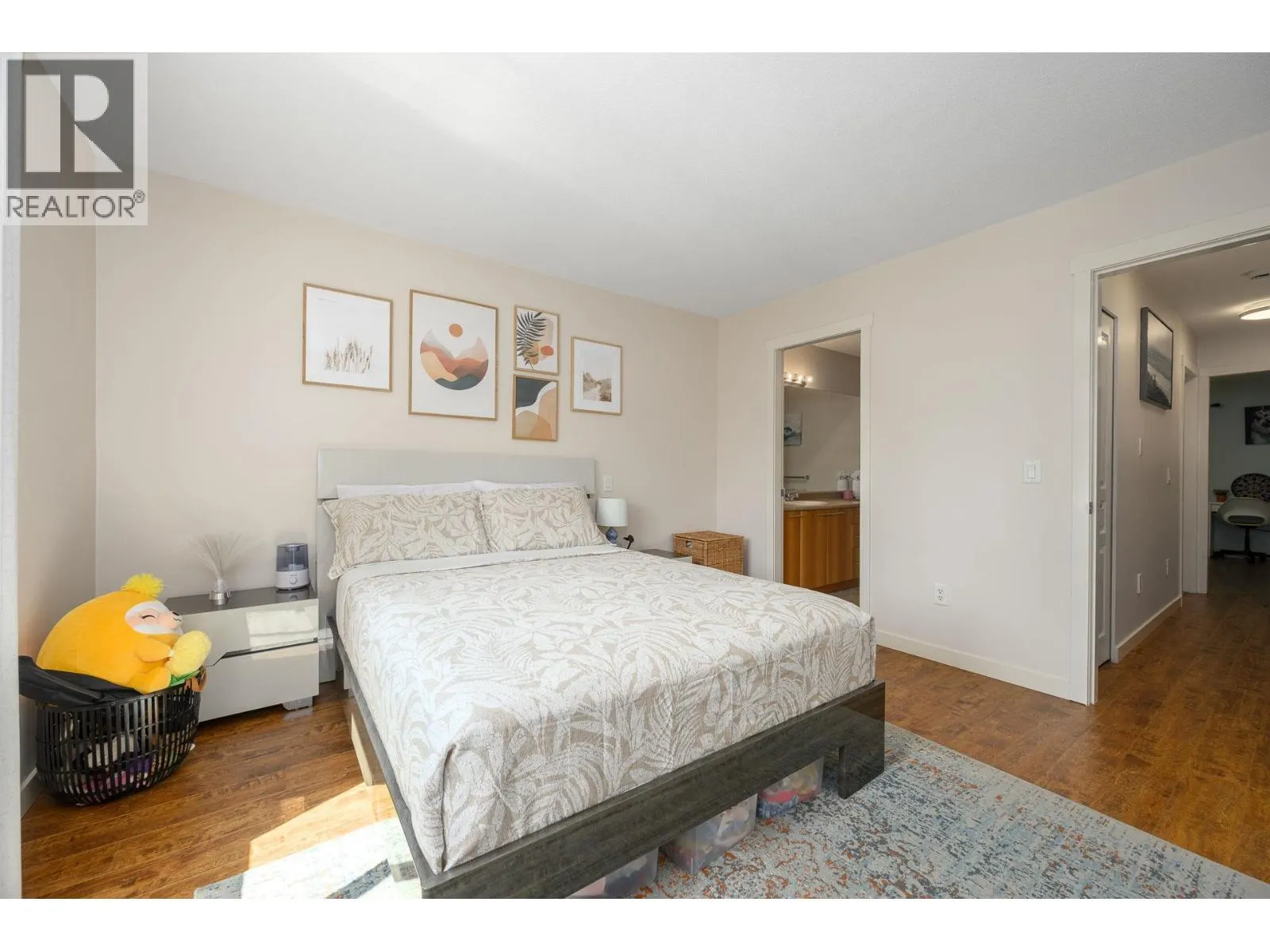 29 2000 PANORAMA DRIVE