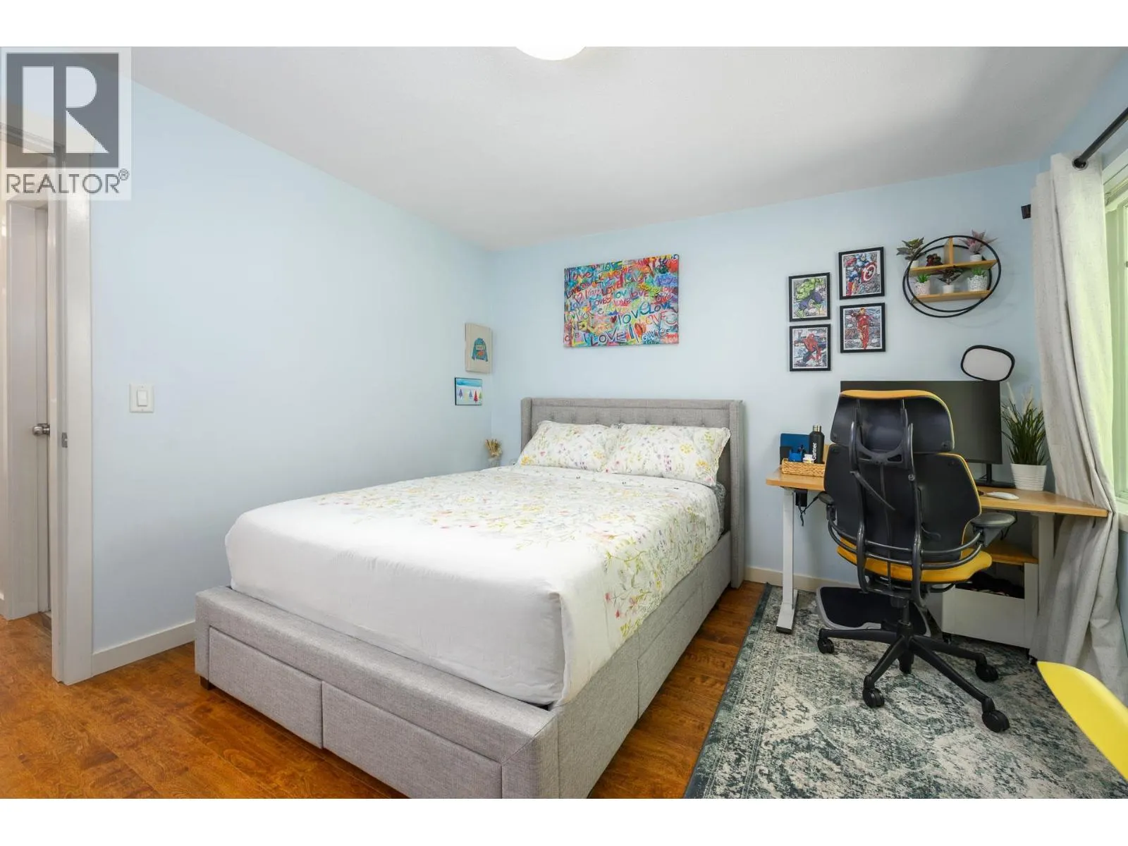 29 2000 PANORAMA DRIVE