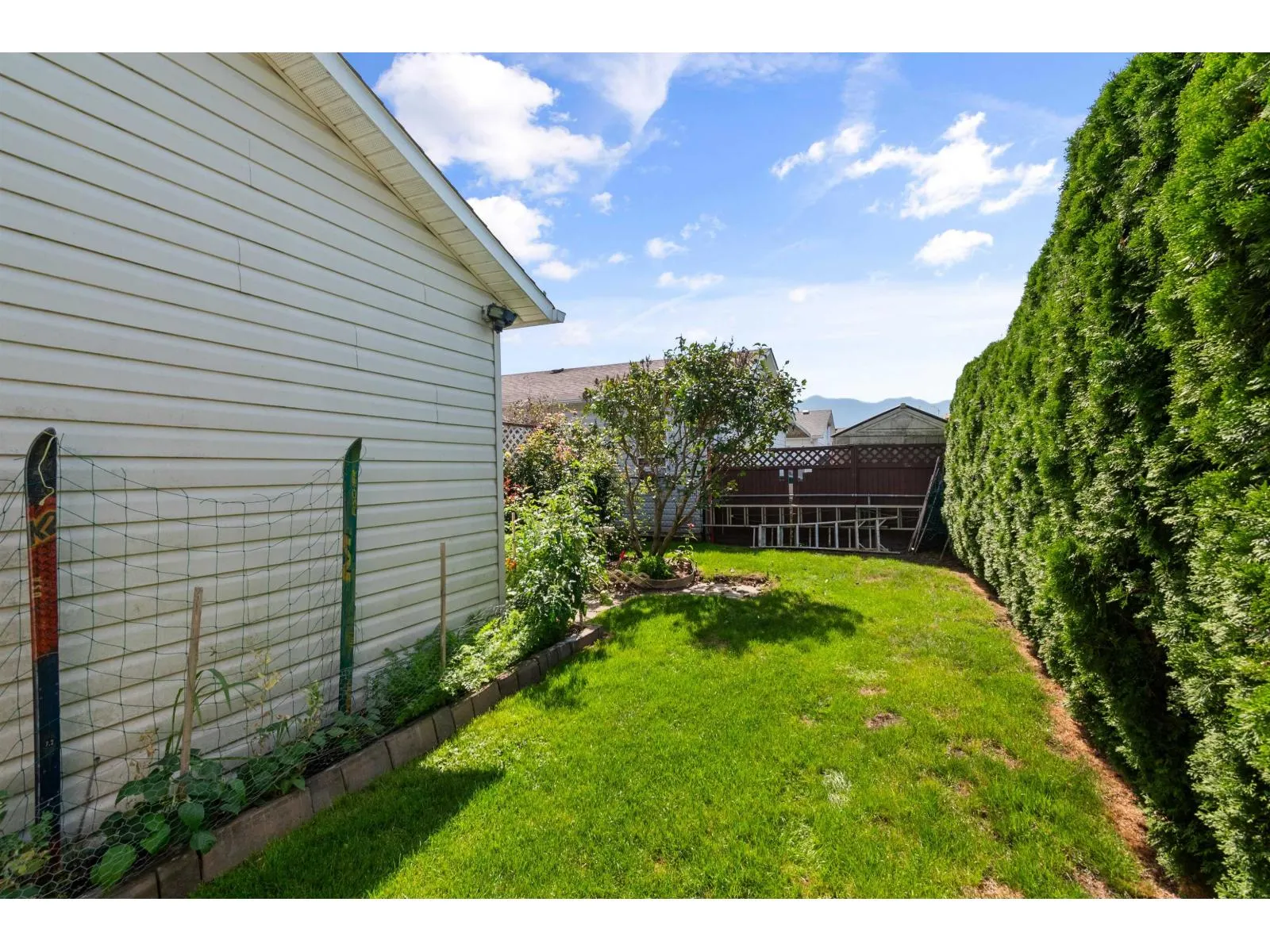 71 45918 KNIGHT ROAD|Sardis East Vedder
