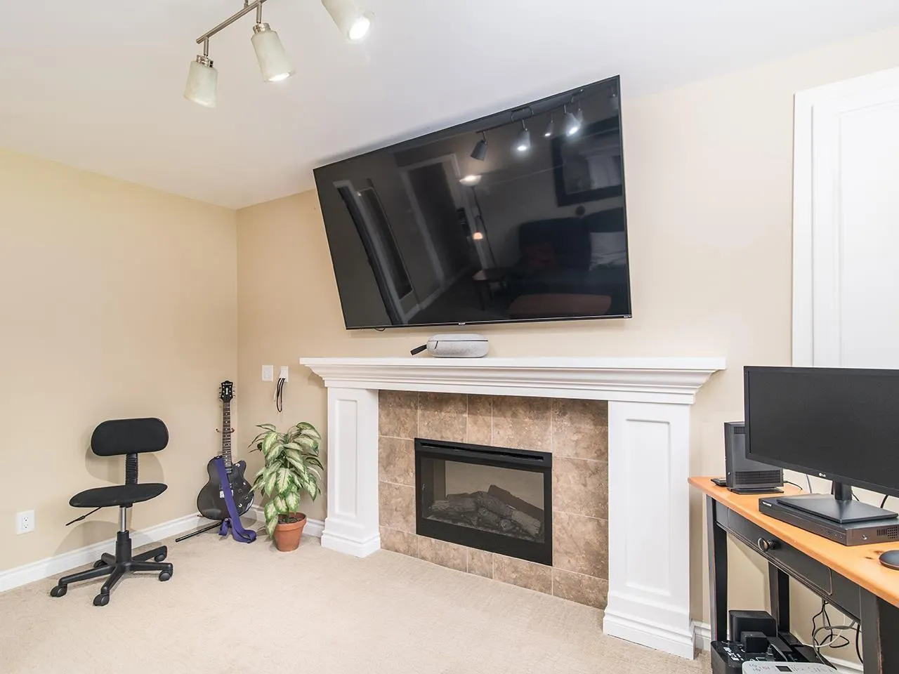 2418 GUILFORD DRIVE
