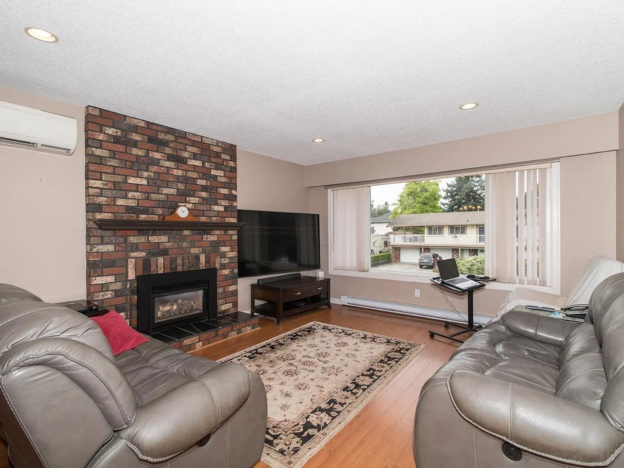 2418 GUILFORD DRIVE