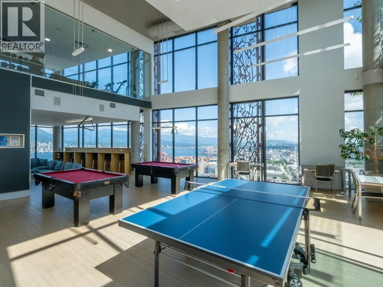 2503 108 W CORDOVA STREET
