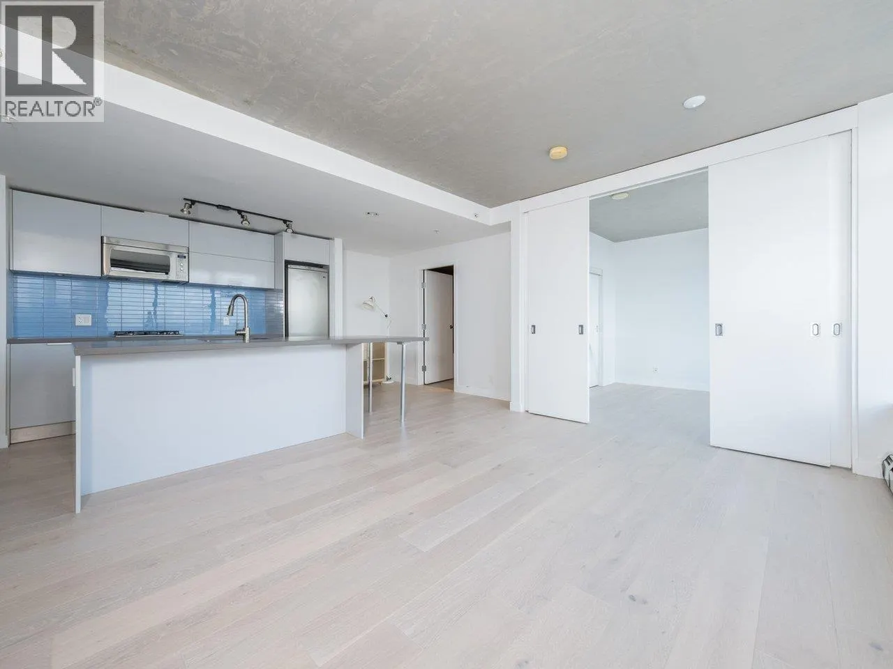 2503 108 W CORDOVA STREET