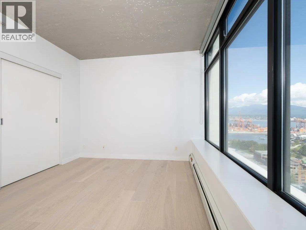 2503 108 W CORDOVA STREET