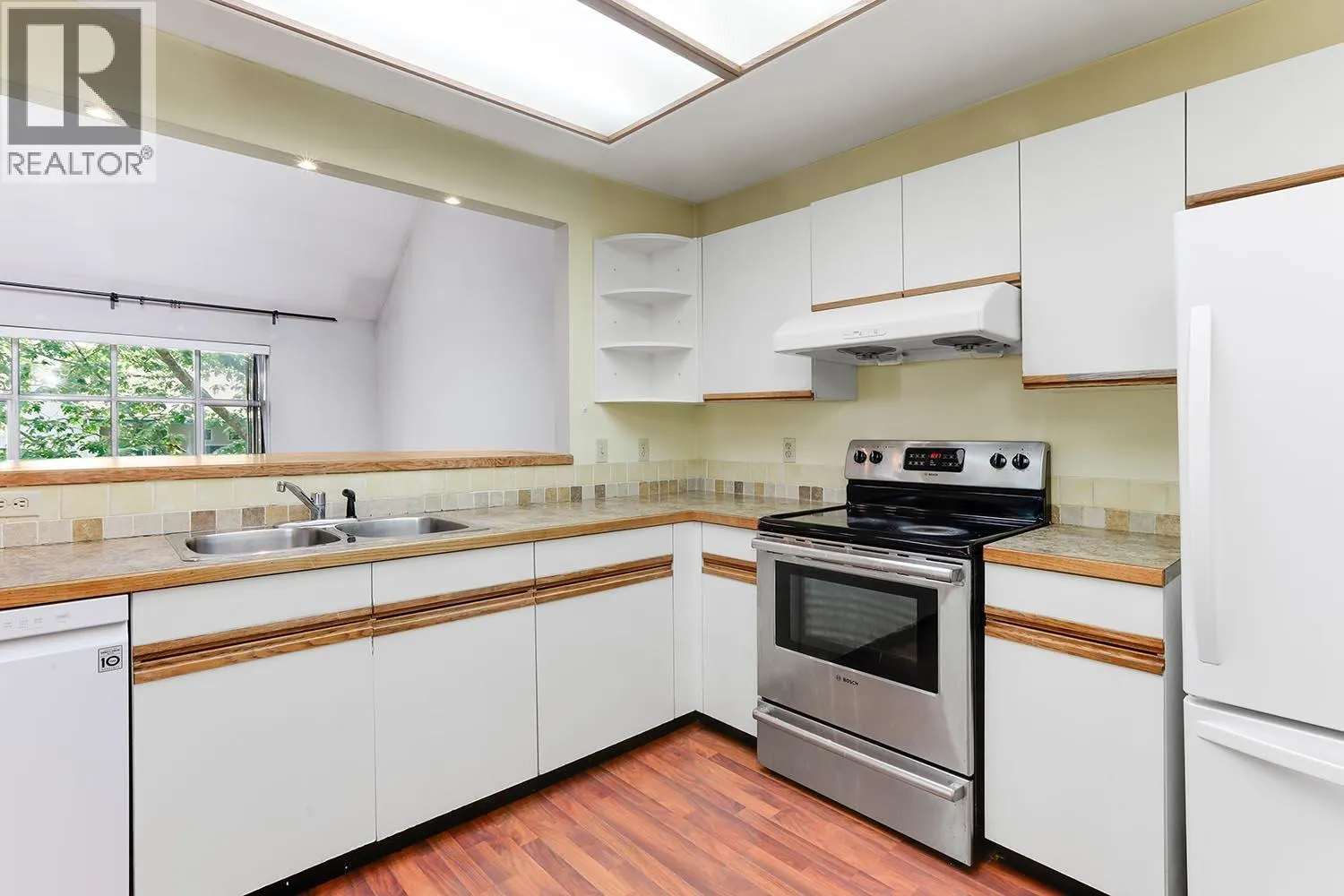 310 7540 MINORU BOULEVARD