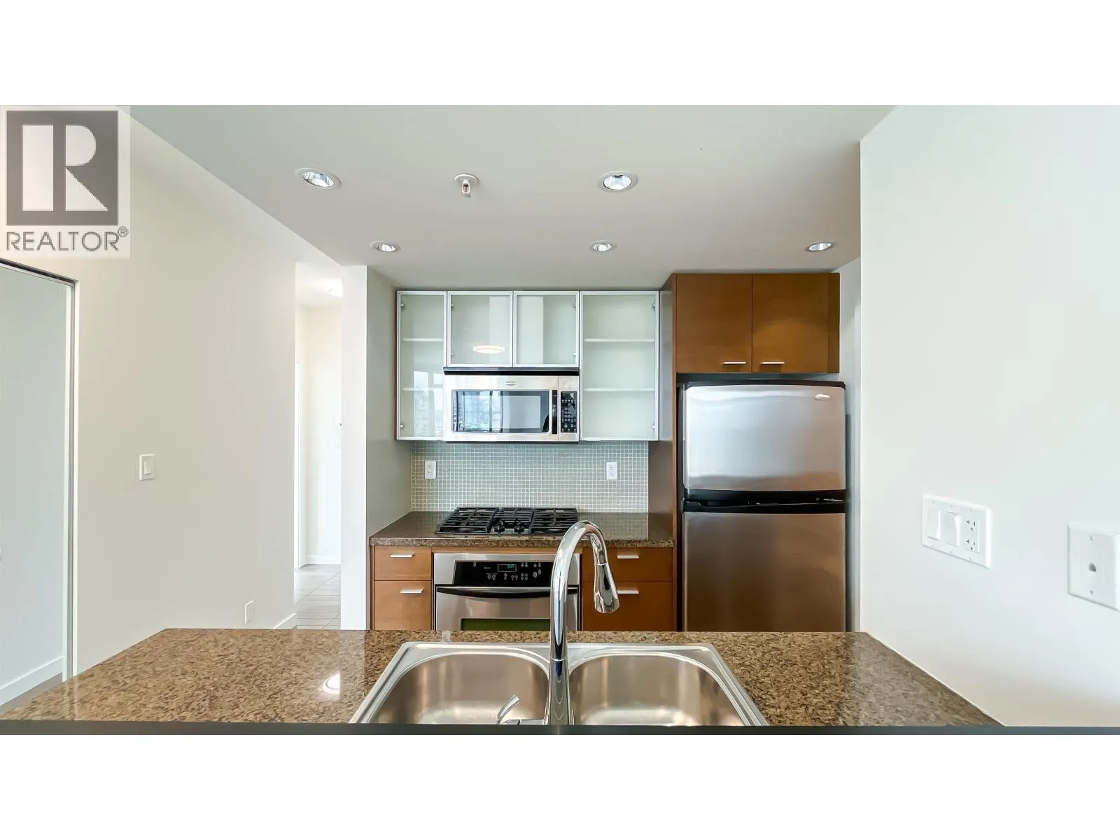 1603 980 COOPERAGE WAY