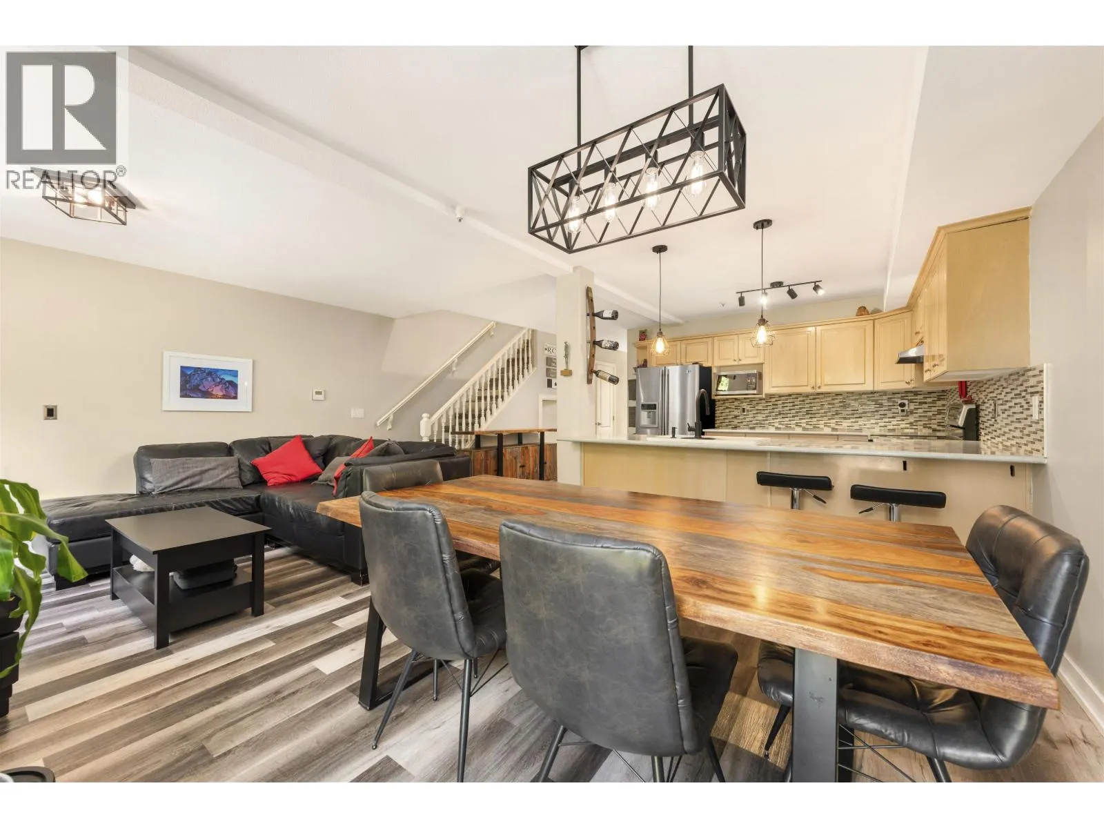 20 39754 GOVERNMENT ROAD