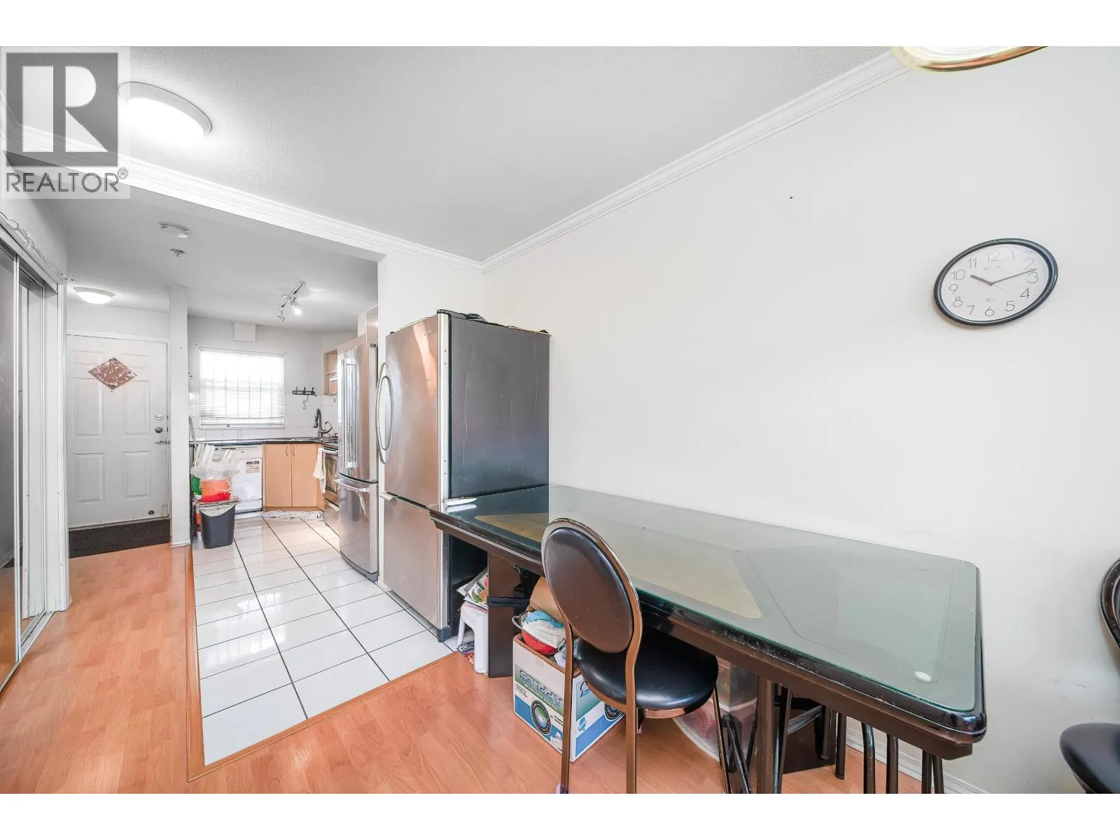 416 2238 KINGSWAY