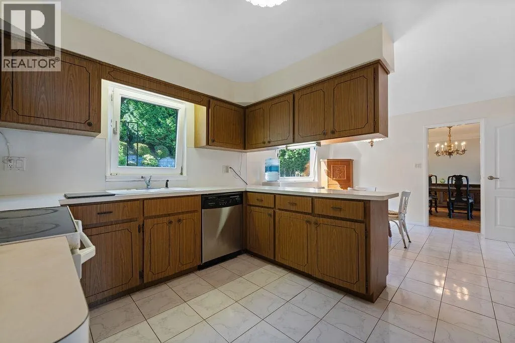 1373 CAMWELL DRIVE