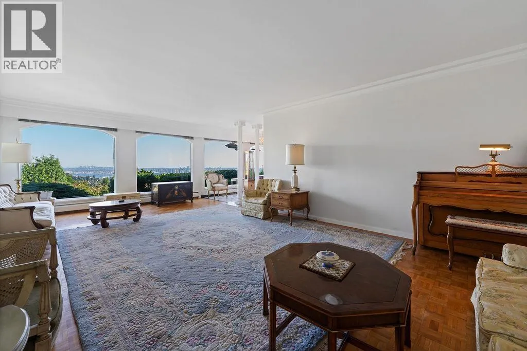 1373 CAMWELL DRIVE