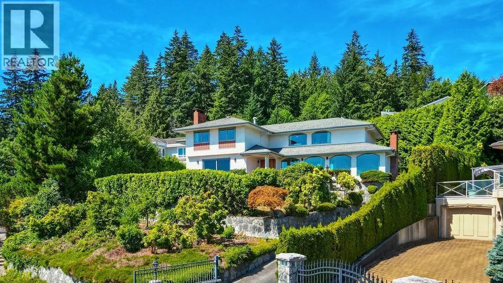 1373 CAMWELL DRIVE