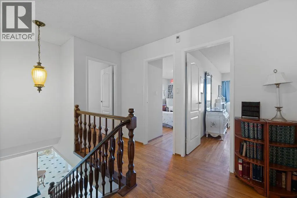 1373 CAMWELL DRIVE