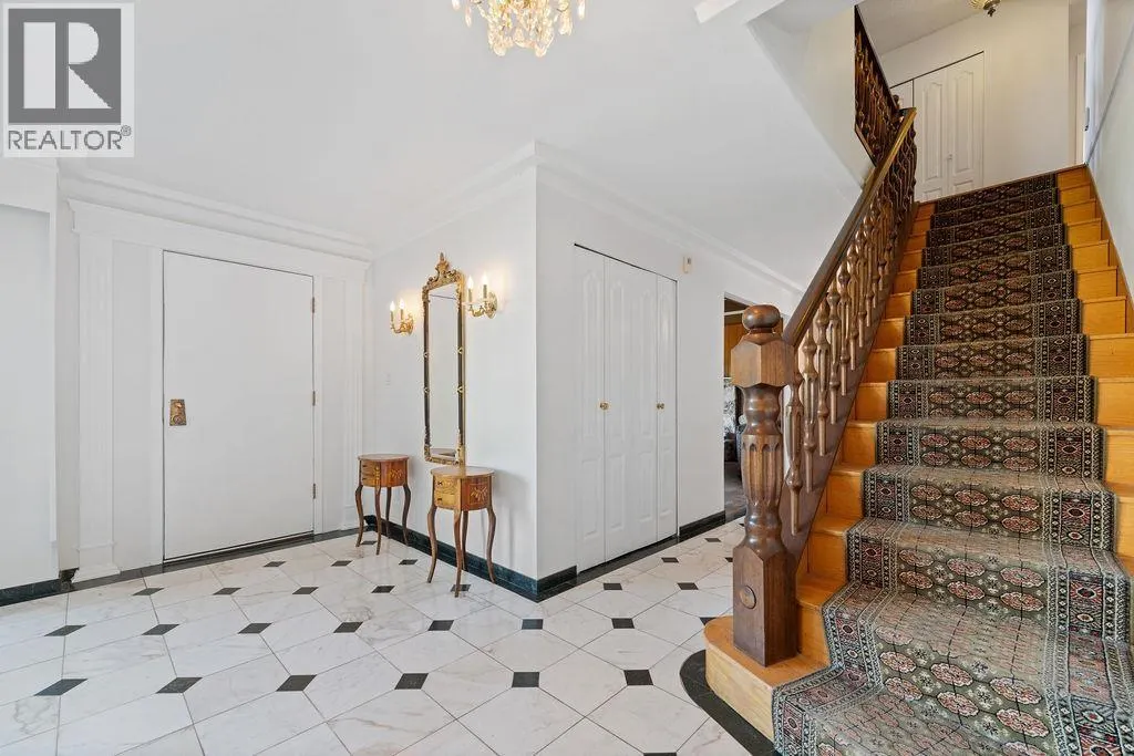 1373 CAMWELL DRIVE