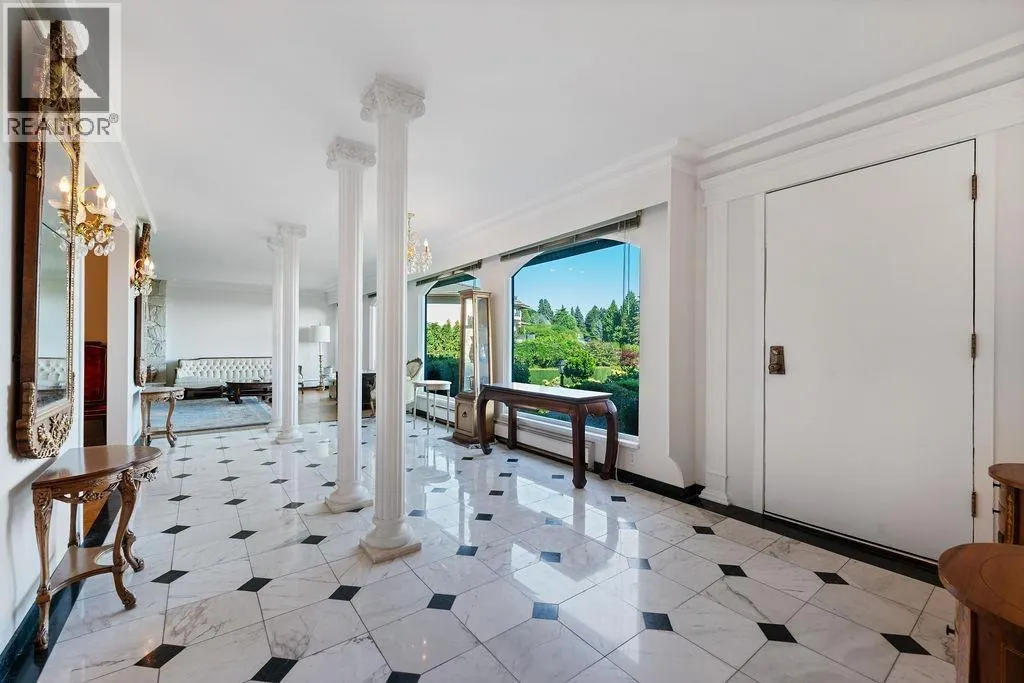 1373 CAMWELL DRIVE