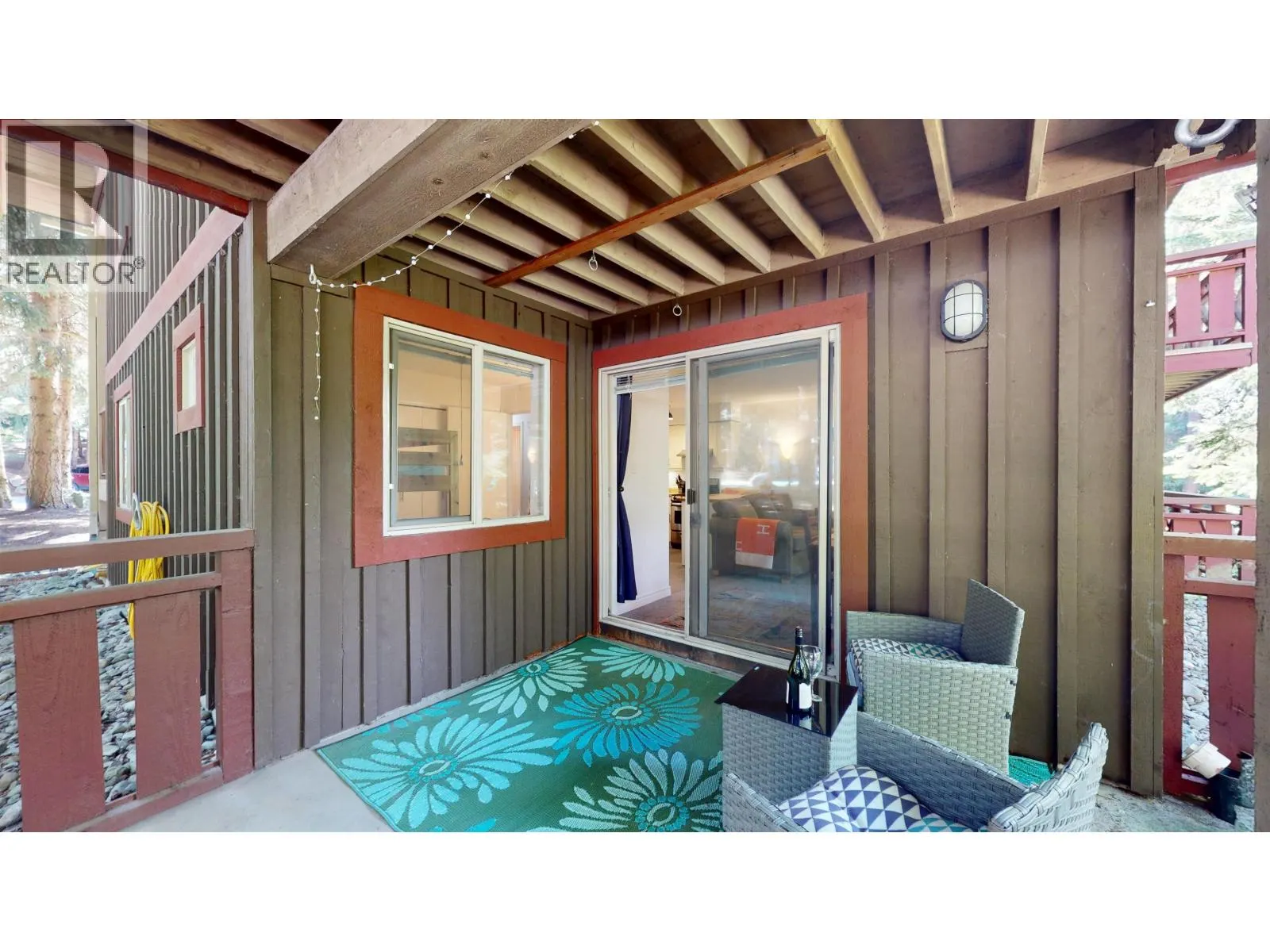 101 3070 HILLCREST DRIVE