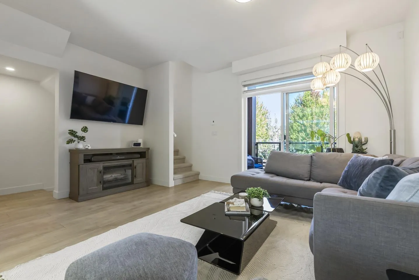 68 7947 209 STREET