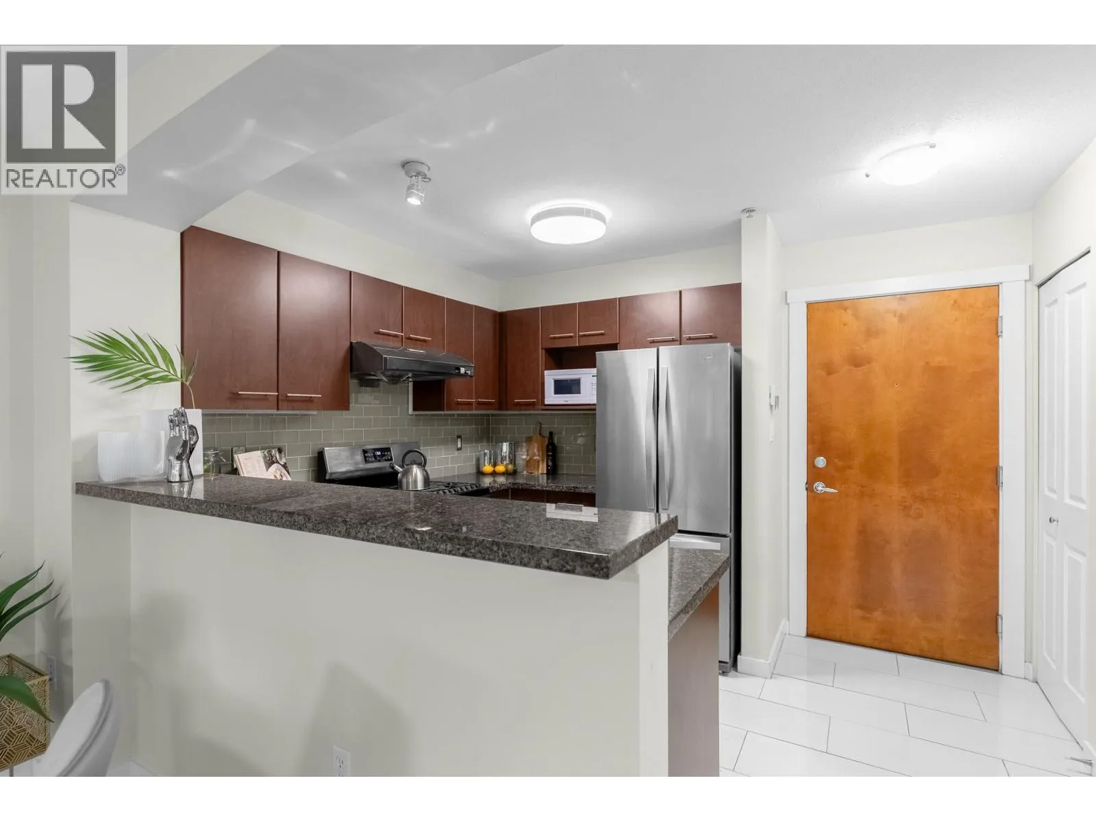 5102 5111 GARDEN CITY ROAD