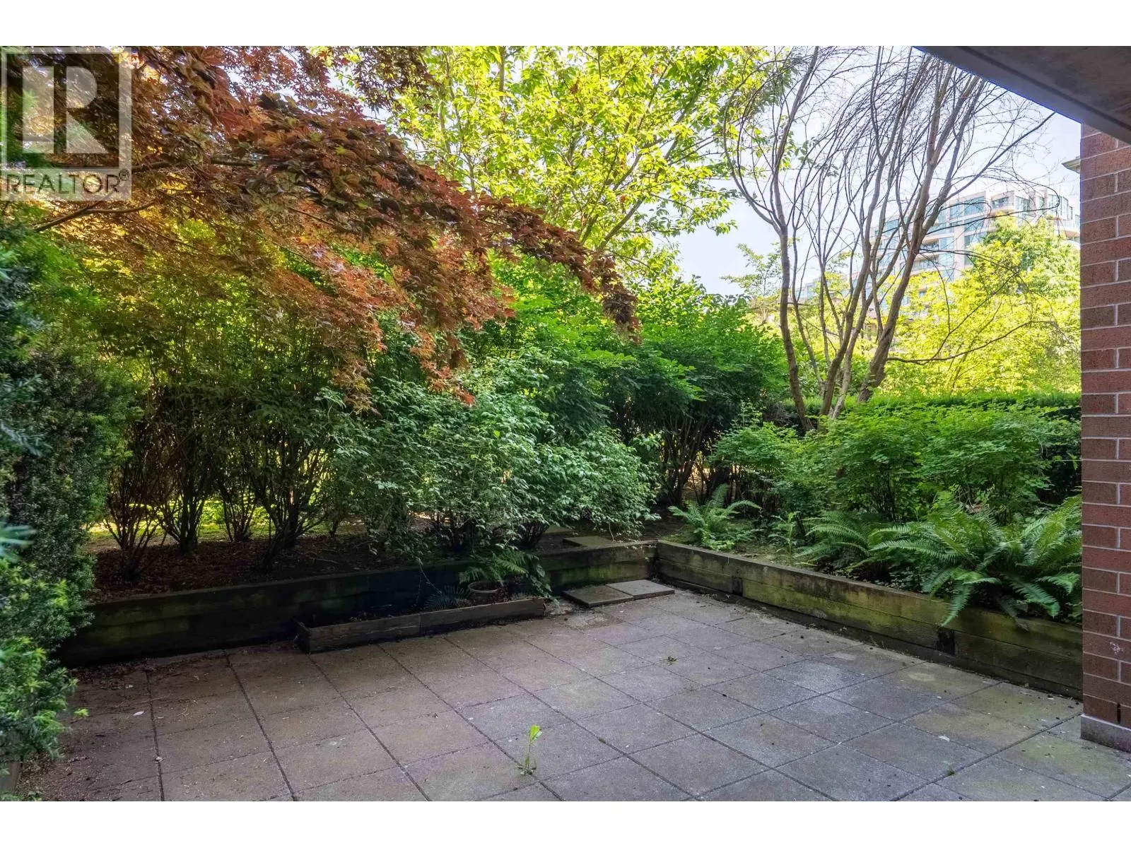 5102 5111 GARDEN CITY ROAD