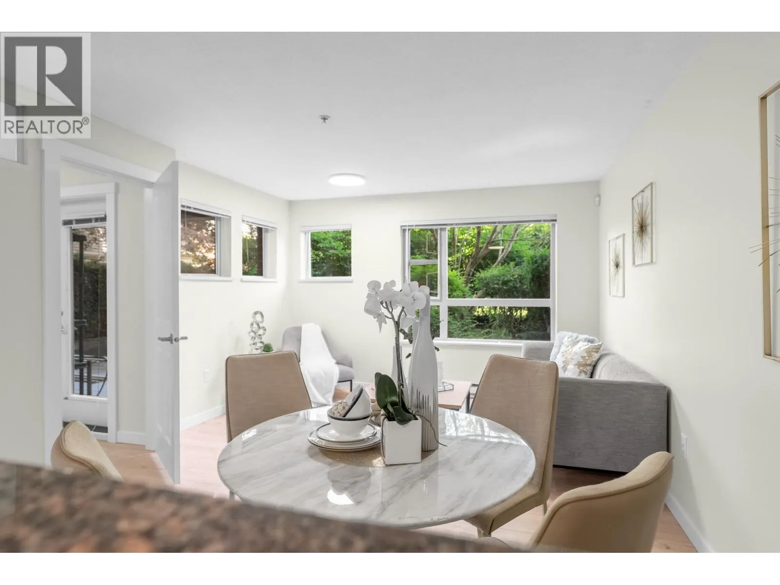 5102 5111 GARDEN CITY ROAD